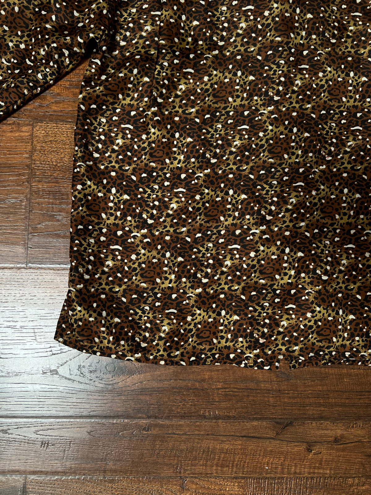 Vintage FY2 100% Silk Blouse - Brown Cheetah Animal Print Button Front - Size Medium