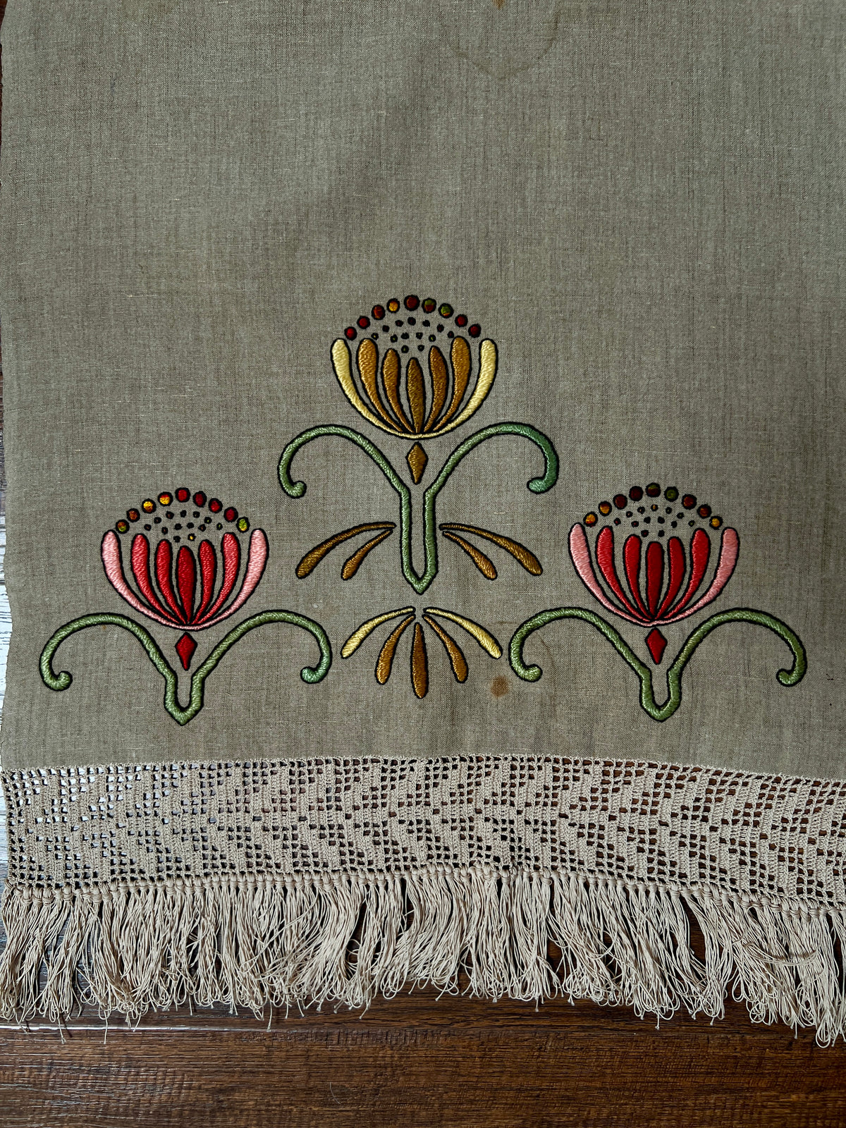 Vintage Linen Table Runner - Hand Embroidered Art Deco Florals Crochet Lace Fringe