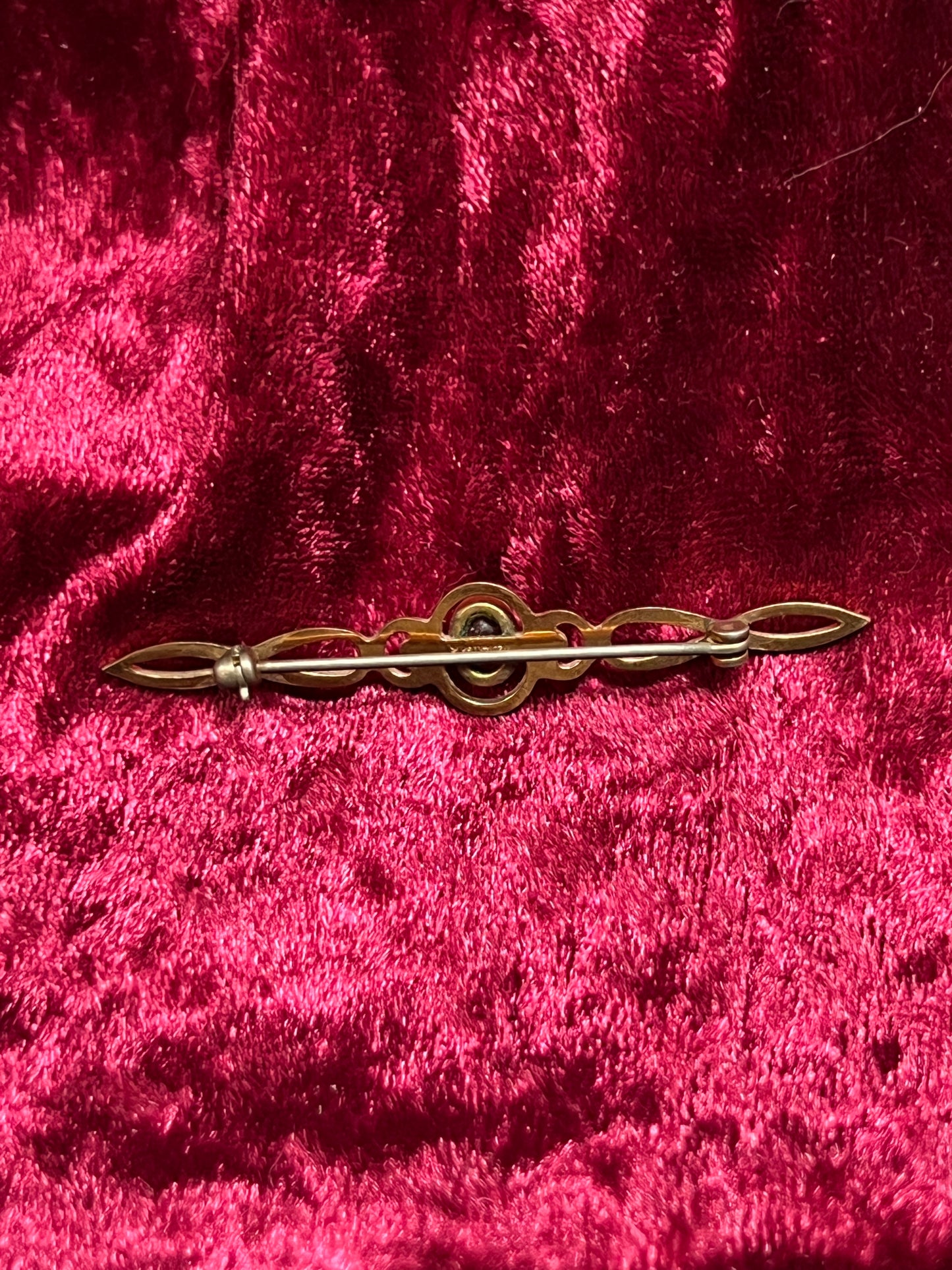 Vintage Jewelry - Brooch - 14KT Gold Filled - Curve Design - Red Faceted Gem