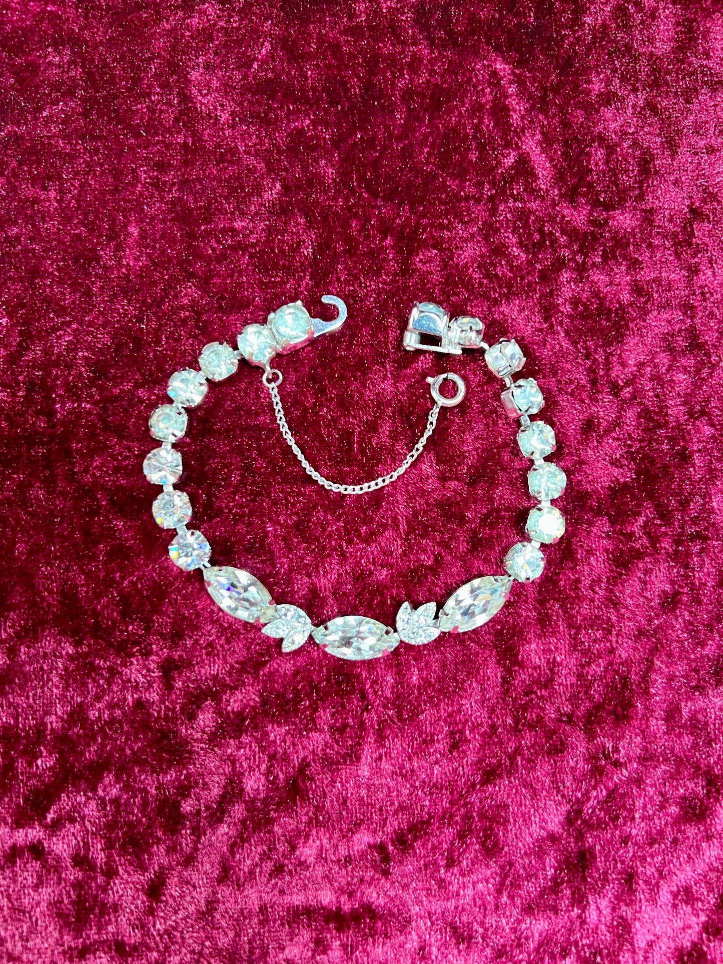 Vintage Jewelry - Tennis Bracelet - Marquise / Round Cut Rhinestones - Eisenberg Ice - 7.25"