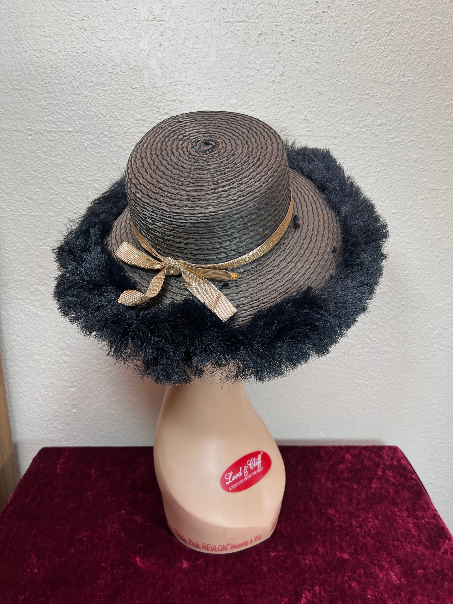 Vintage Accessories - Straw Sun Hat - Black with Faux Ostrich Feather Brim - Medium