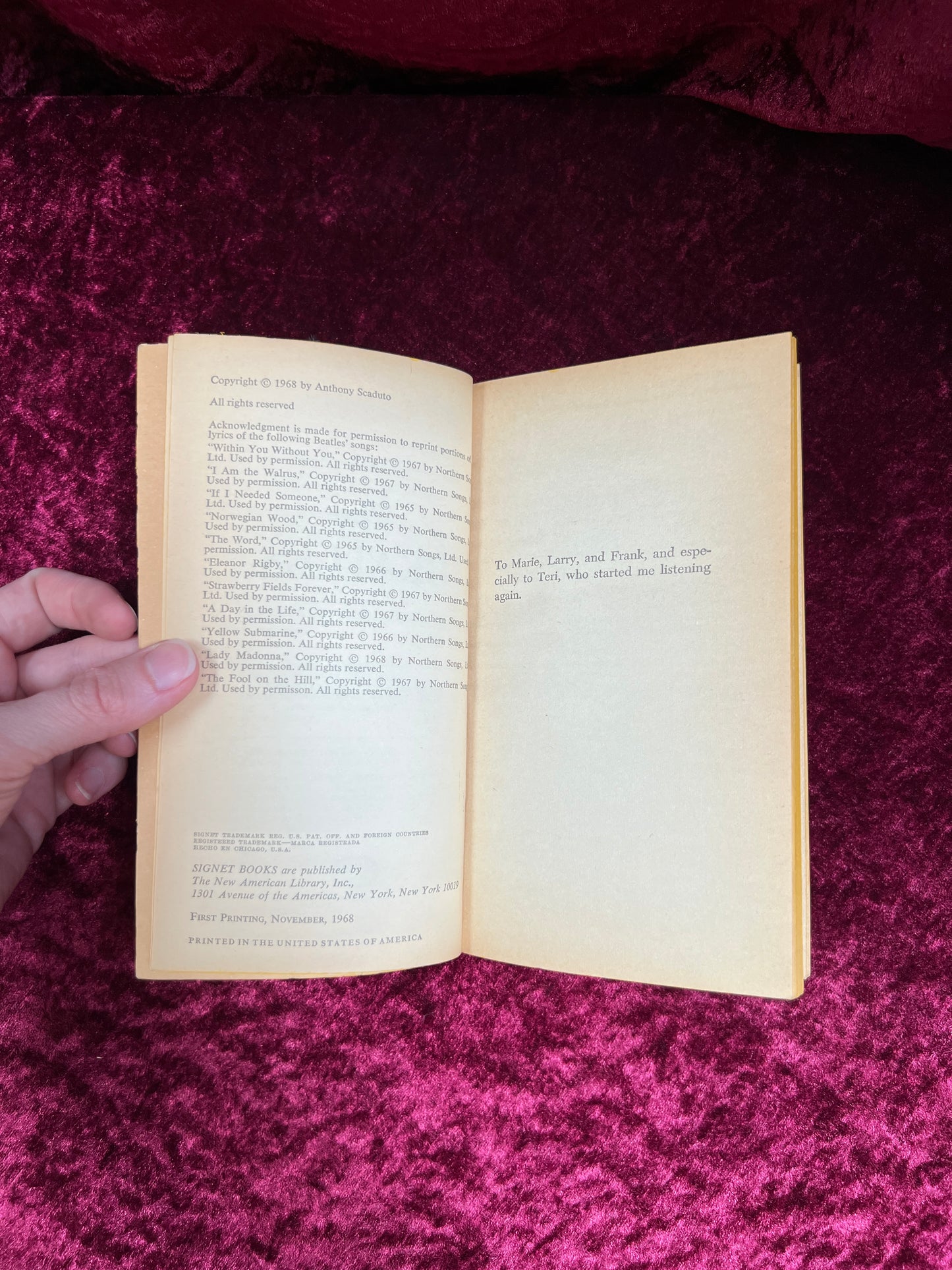 Vintage Paperback Book - The Beatles - Anthony Scaduto - Signet Books 1968