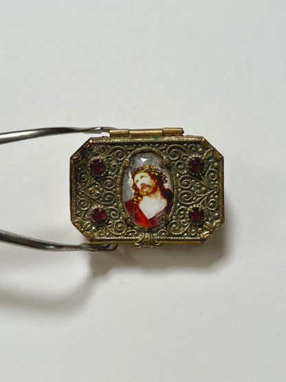Vintage Religio - Brass Pill Box - Jesus In Thorned Crown - Red Faceted Glass