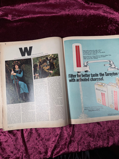 Vintage LOOK Magazine August 24, 1971 Witchcraft Is Rising Occult Cover Issue