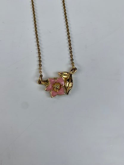 Vintage Jewelry - Pendant Necklace - Pink Enamel & Gold Tone Flower - Avon