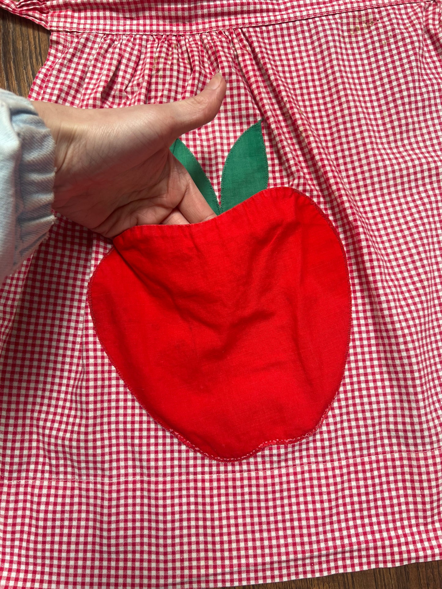 Vintage Clothing - Handmade Half Apron - Red and White Gingham - Apple Pocket