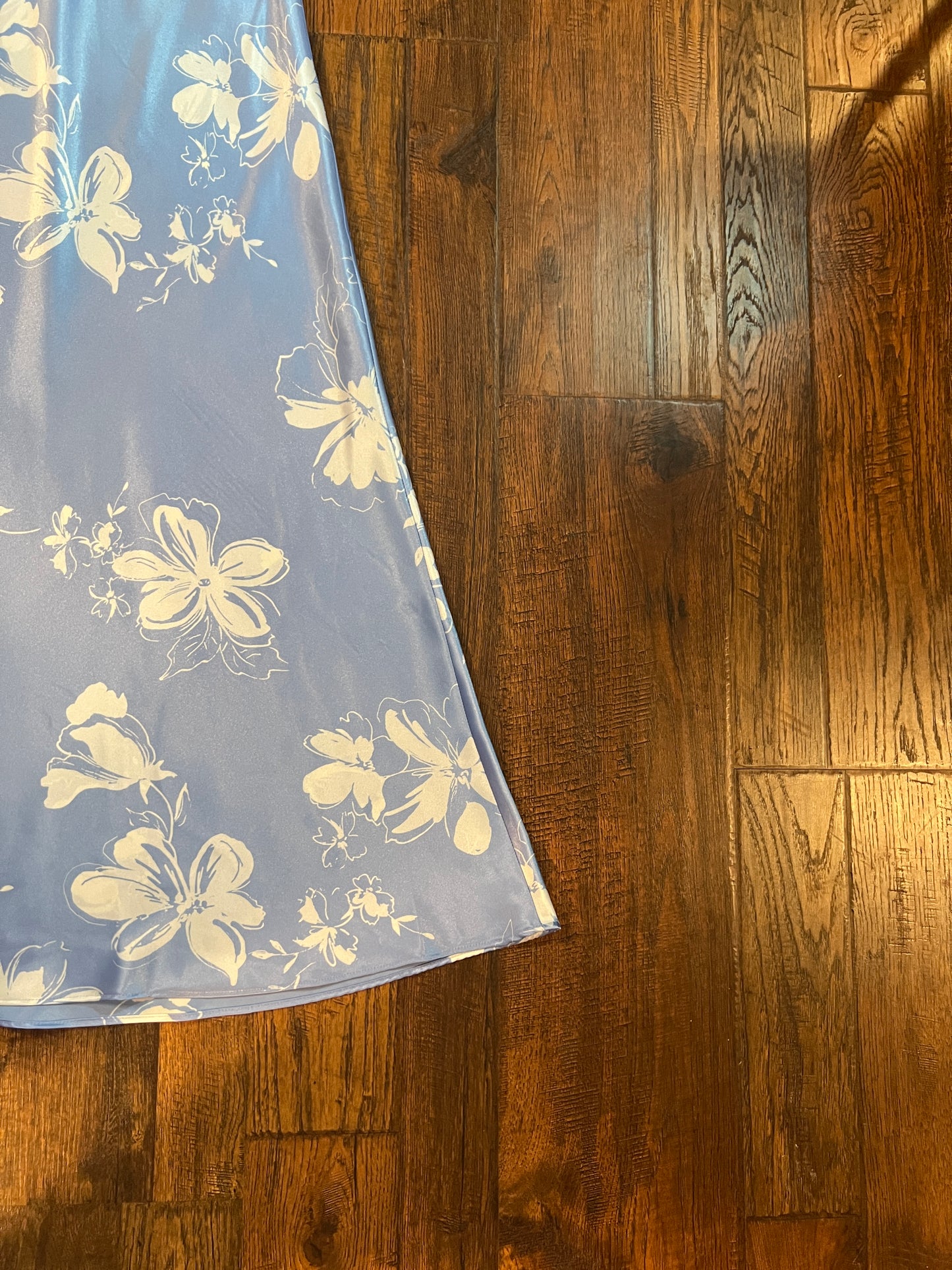 Vintage Clothing - Full Length Satin Nightgown - Baby Blue with White Floral Pattern - Medium