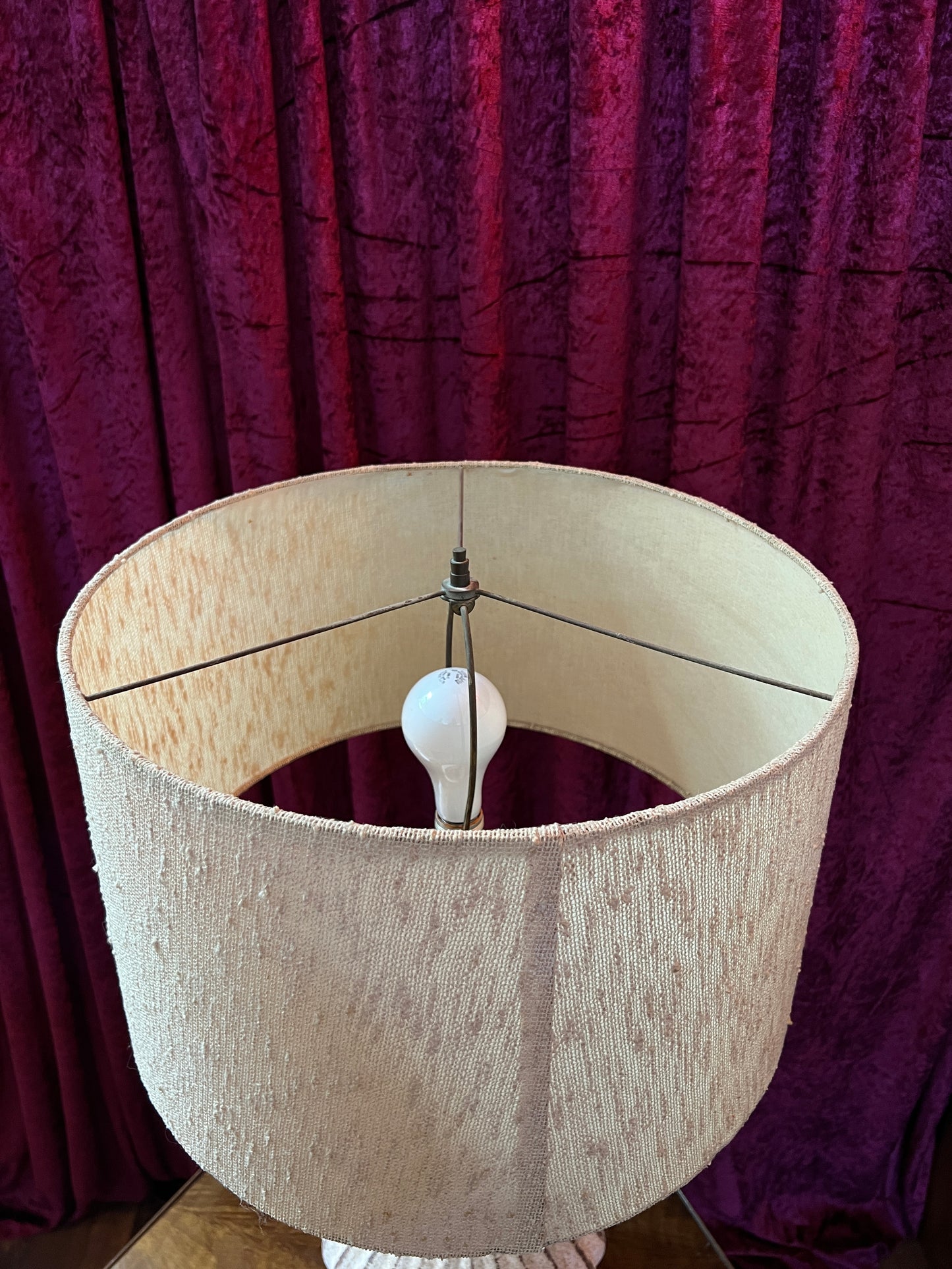 Vintage Ceramic Table Lamp - Pink Ribbed Urn Base Mid Century Modern