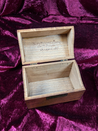 Vintage Oak Recipe Box - Dovetail Wood Kitchen Card Storage