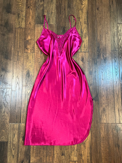 Vintage Clothing - L.A. Intimates Below The Knee Nightgown - Fuchsia Pink - Medium