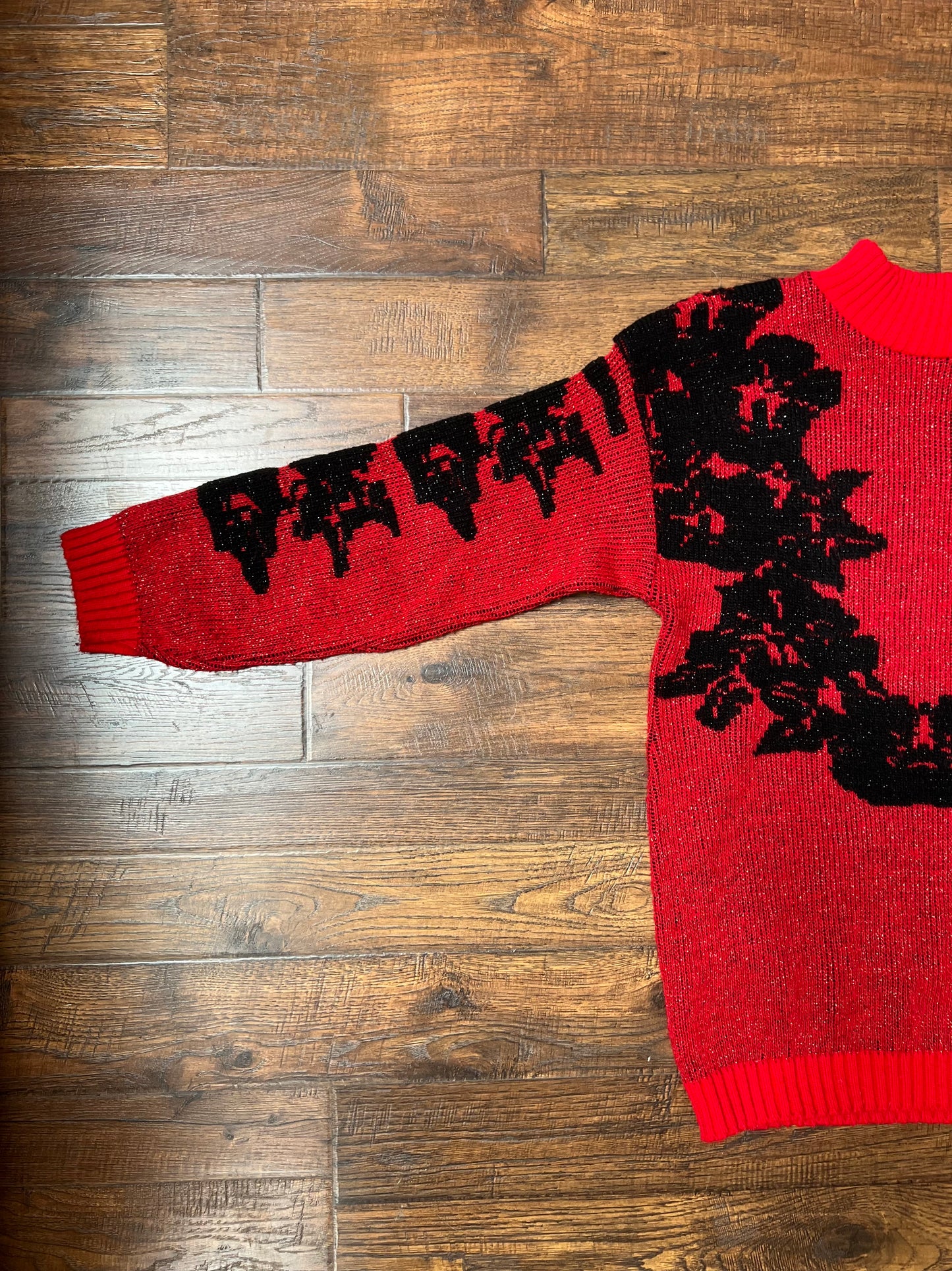 Vintage Clothing - Pullover Crewneck Knit Sweater - Black Flowers on Red Glitter - Medium