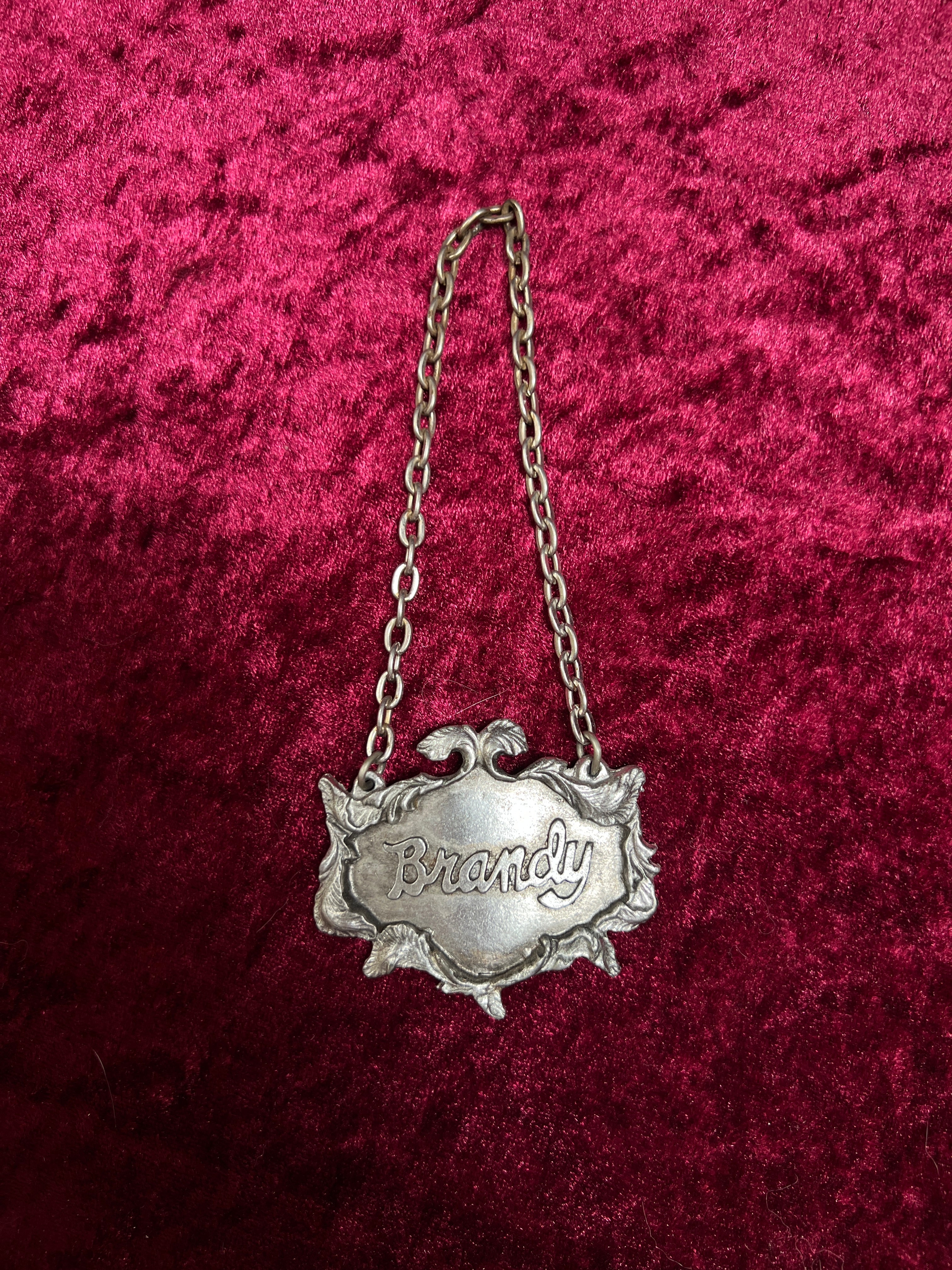 Antique Shopping Online | The Cat Vintage