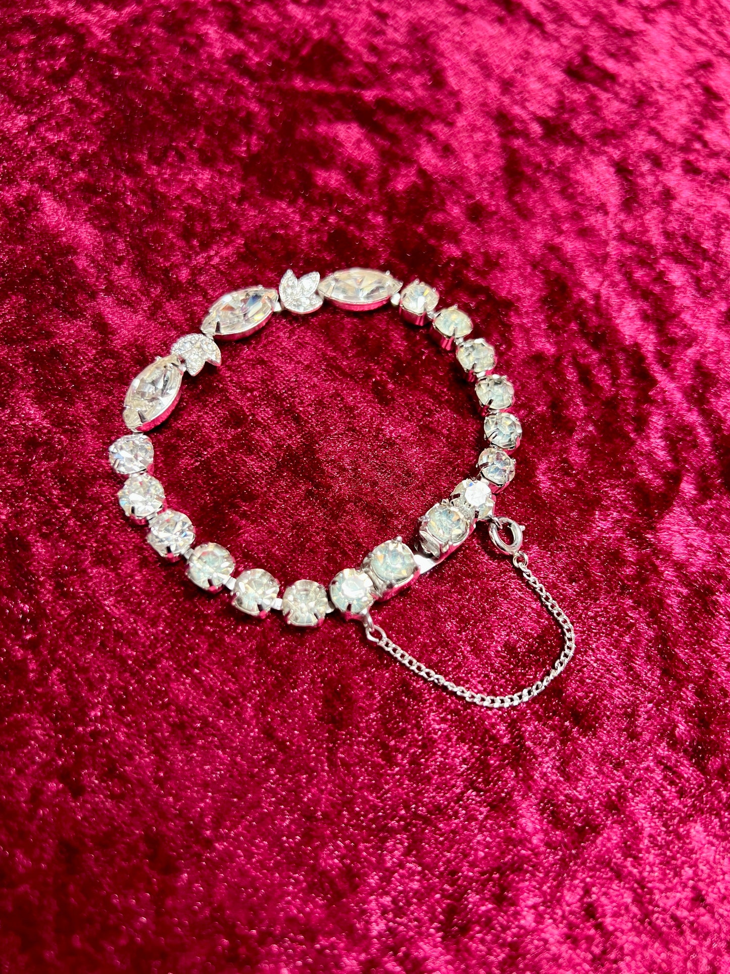 Vintage Jewelry - Tennis Bracelet - Marquise / Round Cut Rhinestones - Eisenberg Ice - 7.25"