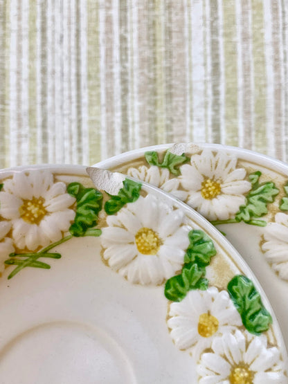 Retro Metlox Poppytrail Sculptural Daisy Breakfast Set - Made In California