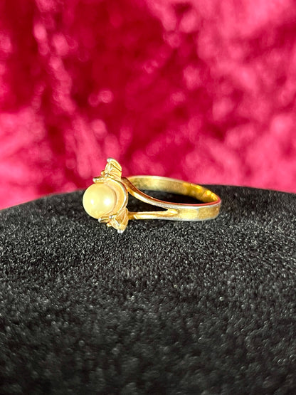Vintage 18K Gold Electroplate Cocktail Ring – Faux Pearl Solitaire - Size 5
