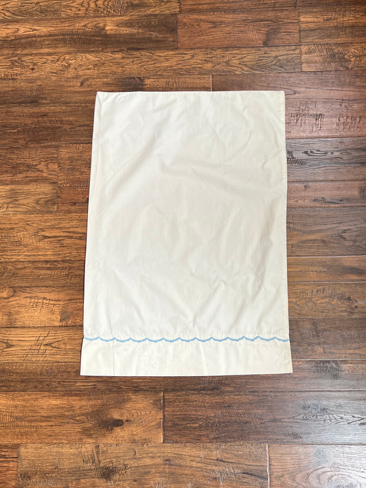 Vintage Linens - Single Embroidered Pillowcase - Baby Blue Scalloped Edge