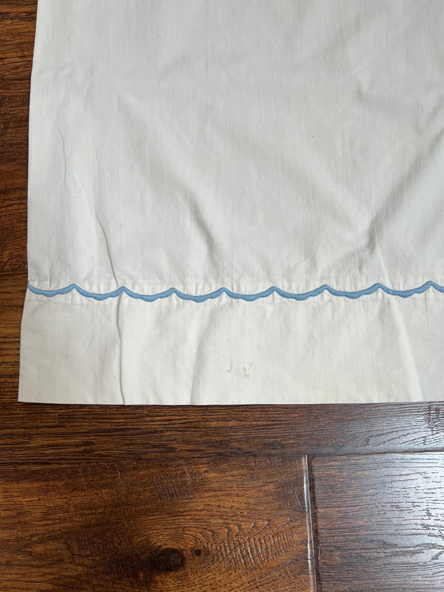 Vintage Linens - Single Embroidered Pillowcase - Baby Blue Scalloped Edge
