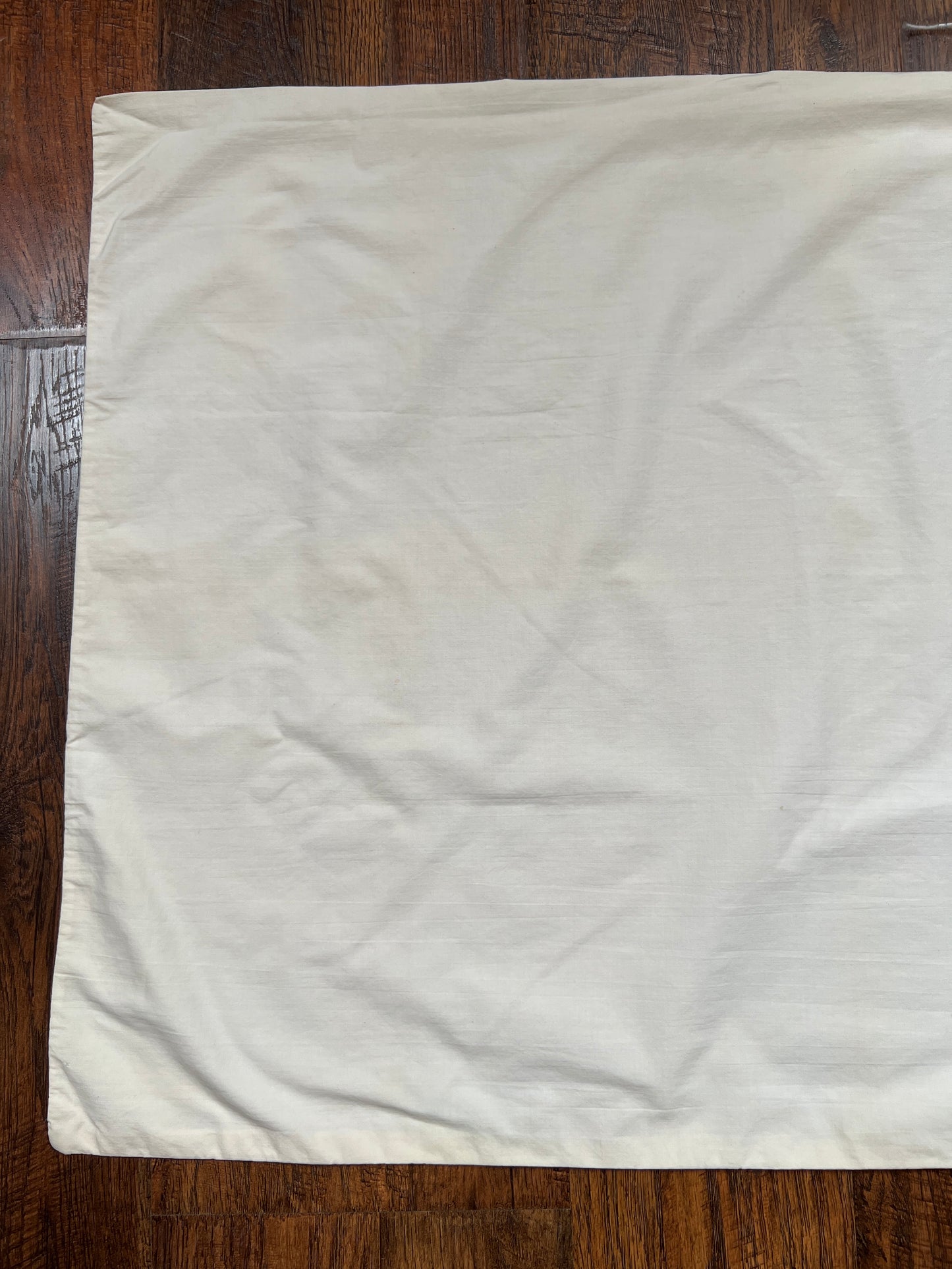 Vintage Linens - Single Embroidered Pillowcase - Baby Blue Scalloped Edge