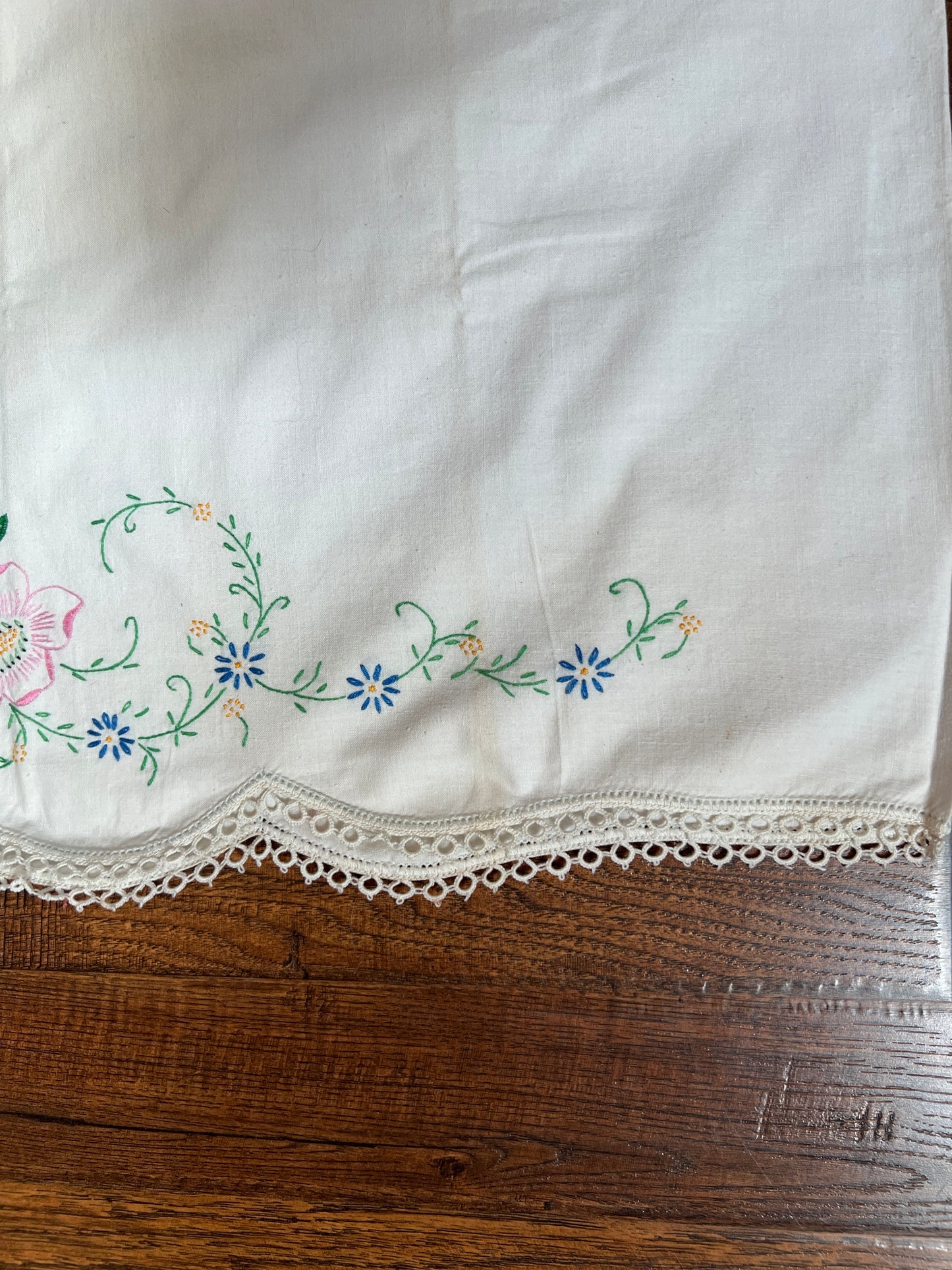 Vintage Linens - Single Embroidered Pillowcase - Blossoming Pink Flower On A Vine