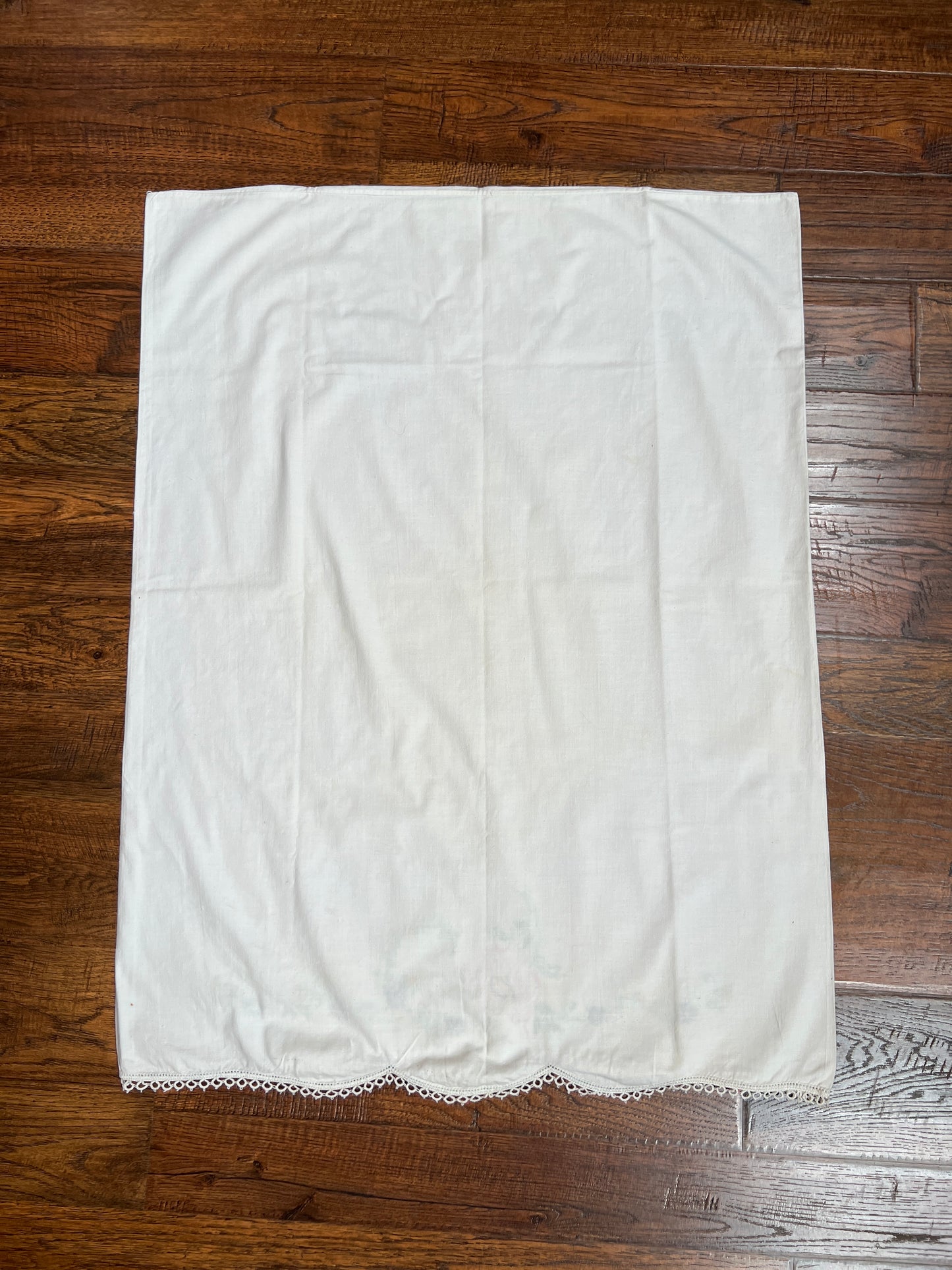 Vintage Linens - Single Embroidered Pillowcase - Blossoming Pink Flower On A Vine