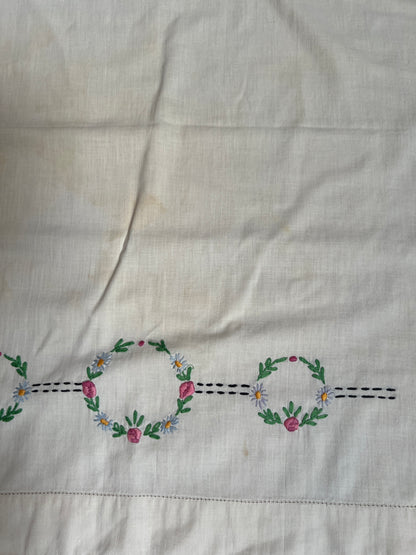Vintage Linens - Pair of Embroidered Pillowcases - Pink & Blue Flower Crowns - Lace Trim