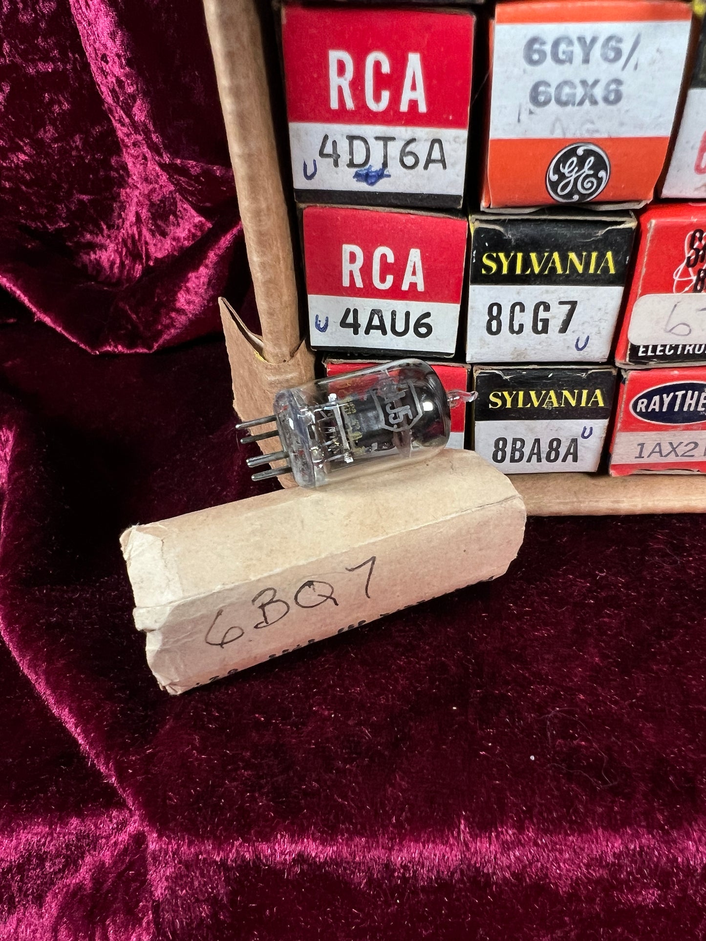 Vintage Mixed Vacuum Tube Lot of 77 – RCA GE Zenith Raytheon Sylvania