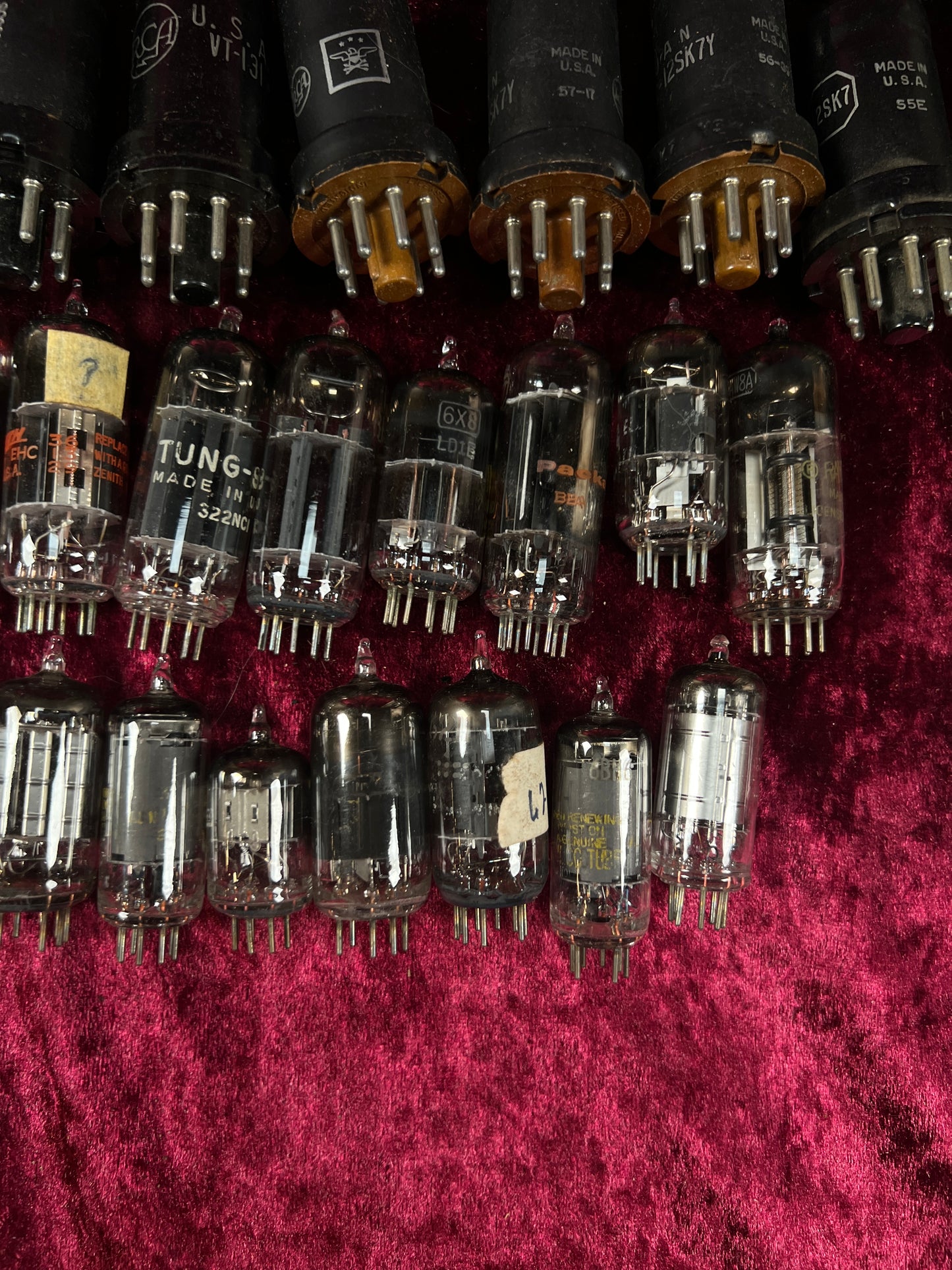Vintage Glass Vacuum Tube Lot – 120+ Mixed RCA GE Tung-Sol Sylvania