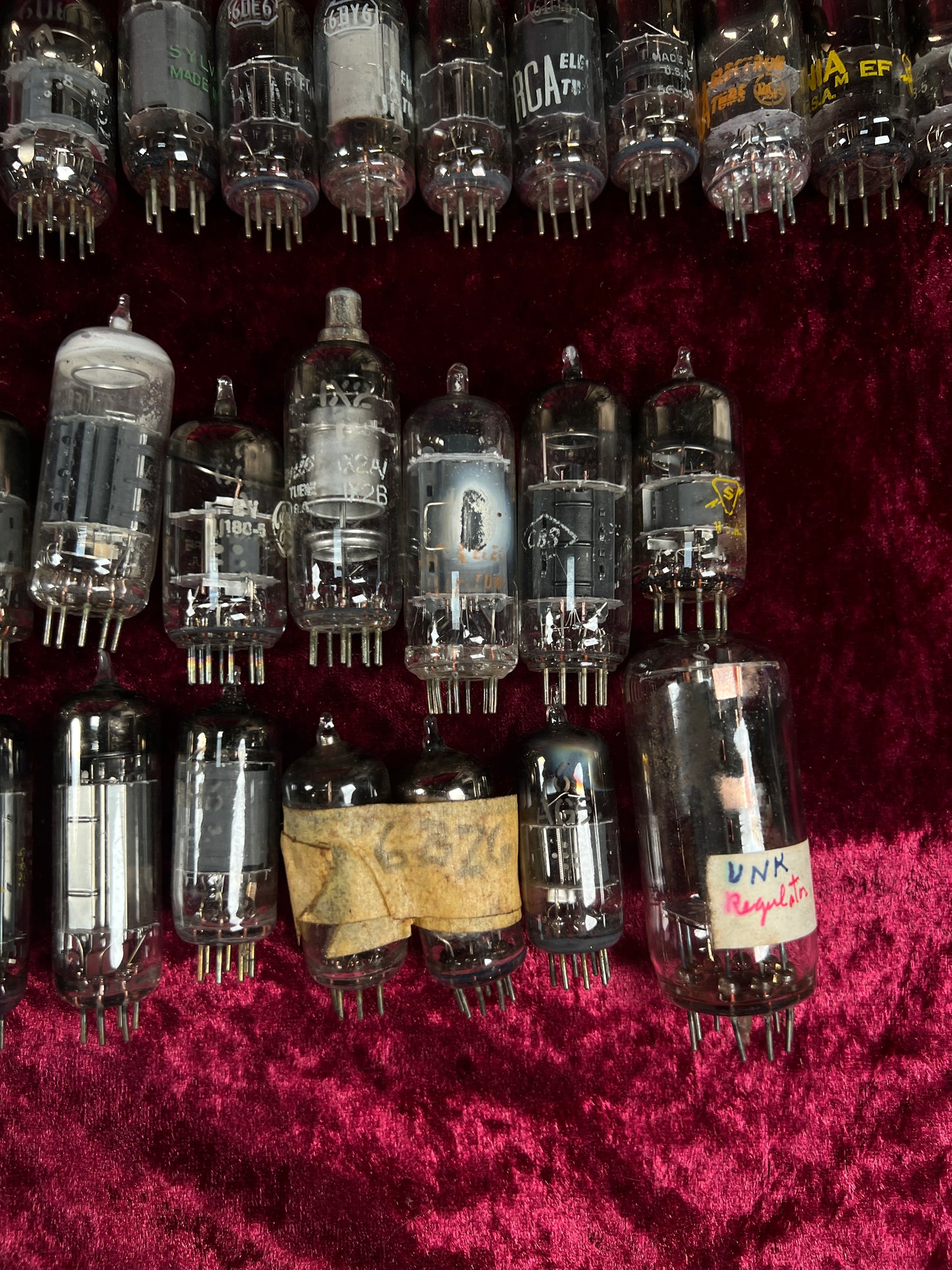 Vintage Glass Vacuum Tube Lot – 120+ Mixed RCA GE Tung-Sol Sylvania