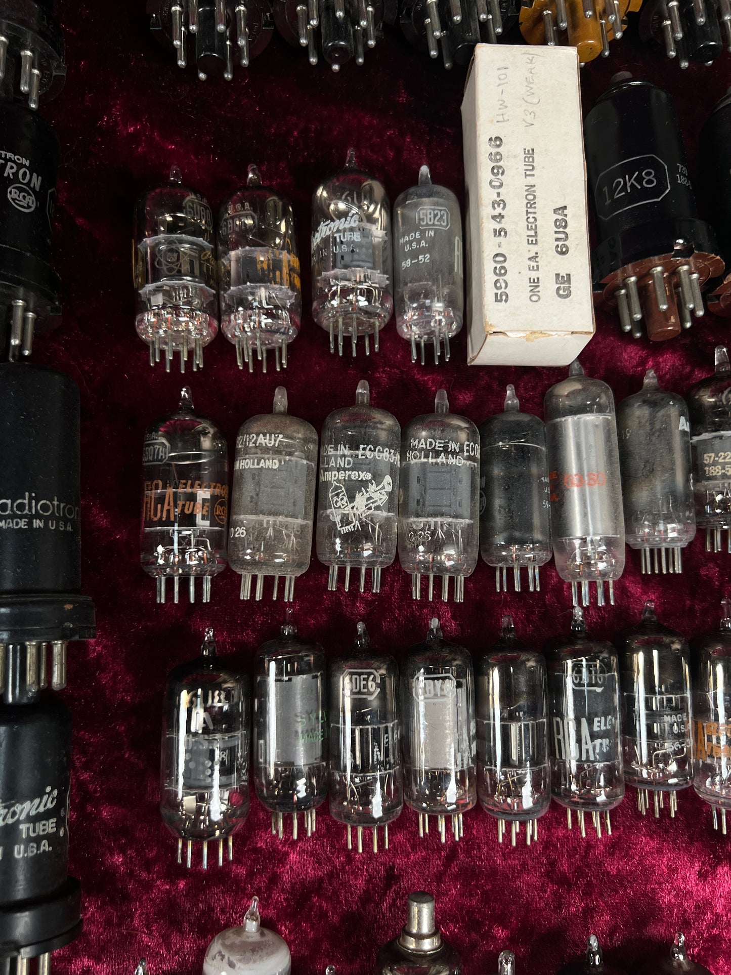 Vintage Glass Vacuum Tube Lot – 120+ Mixed RCA GE Tung-Sol Sylvania