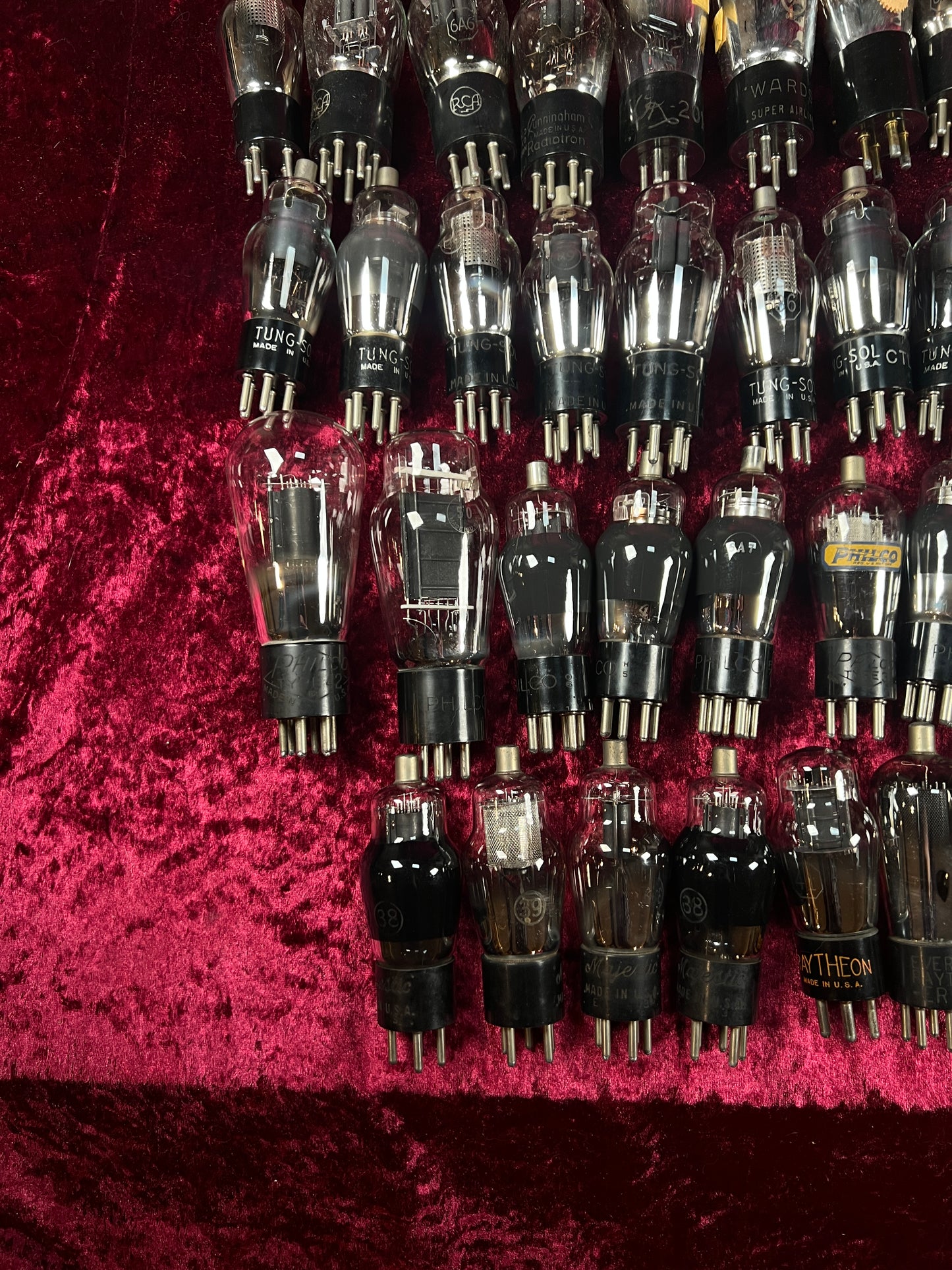 Vintage Vacuum Tube Lot – 100+ USA Radio Electron Tubes Mixed Brands