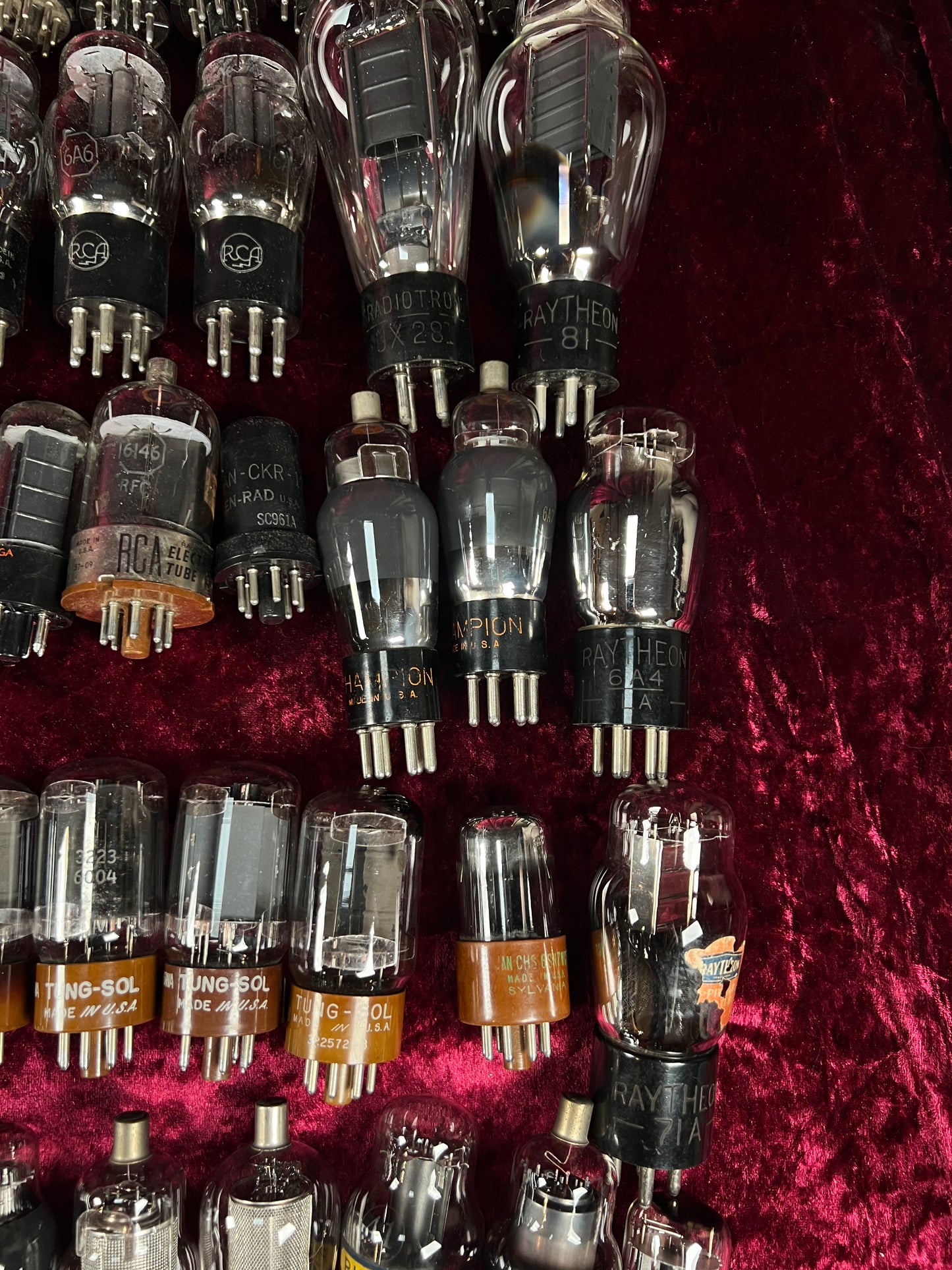 Vintage Vacuum Tube Lot – 100+ USA Radio Electron Tubes Mixed Brands