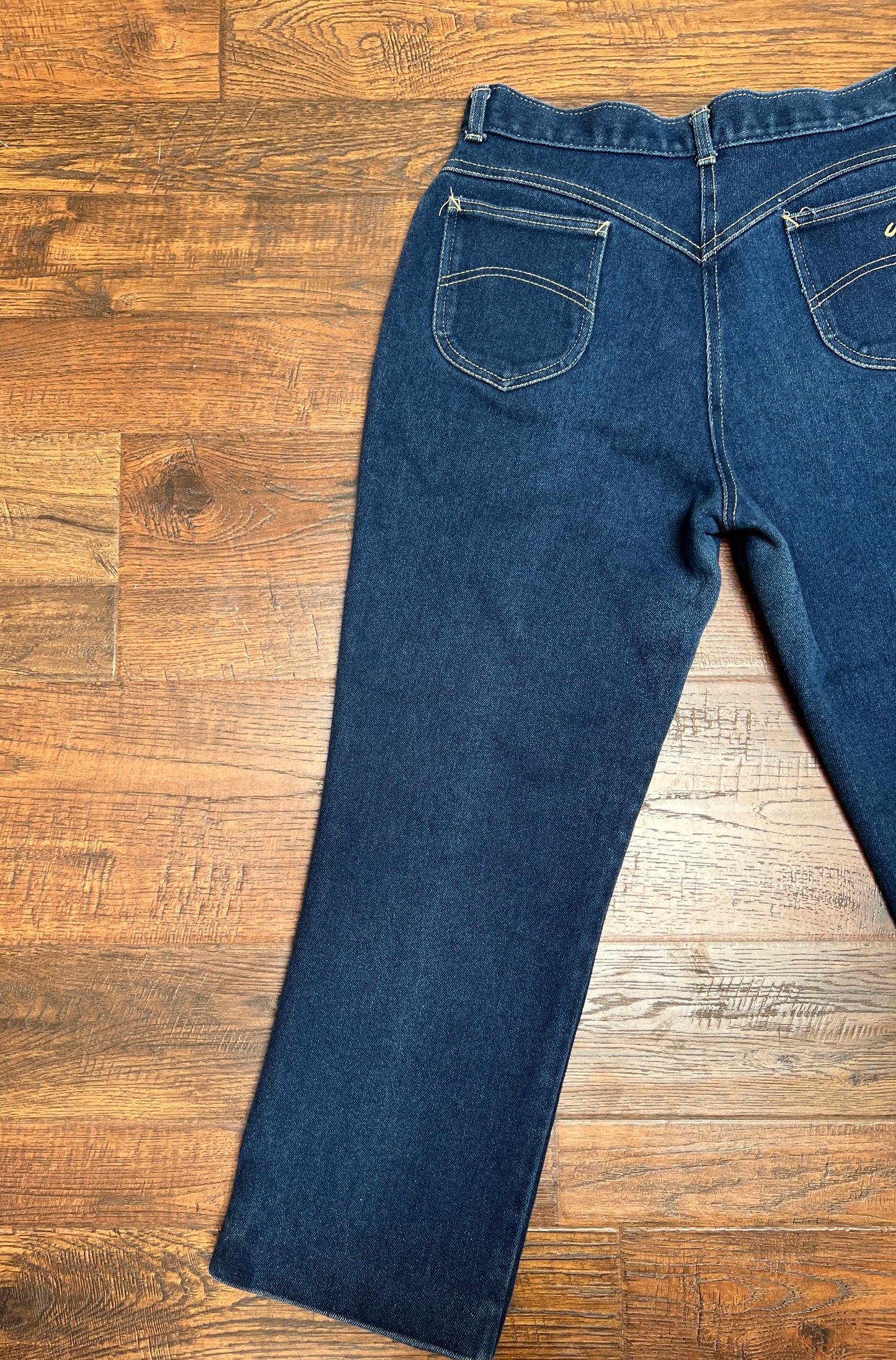 Vintage Clothing - Straight Leg Jeans - Dark Blue - Large - Chic