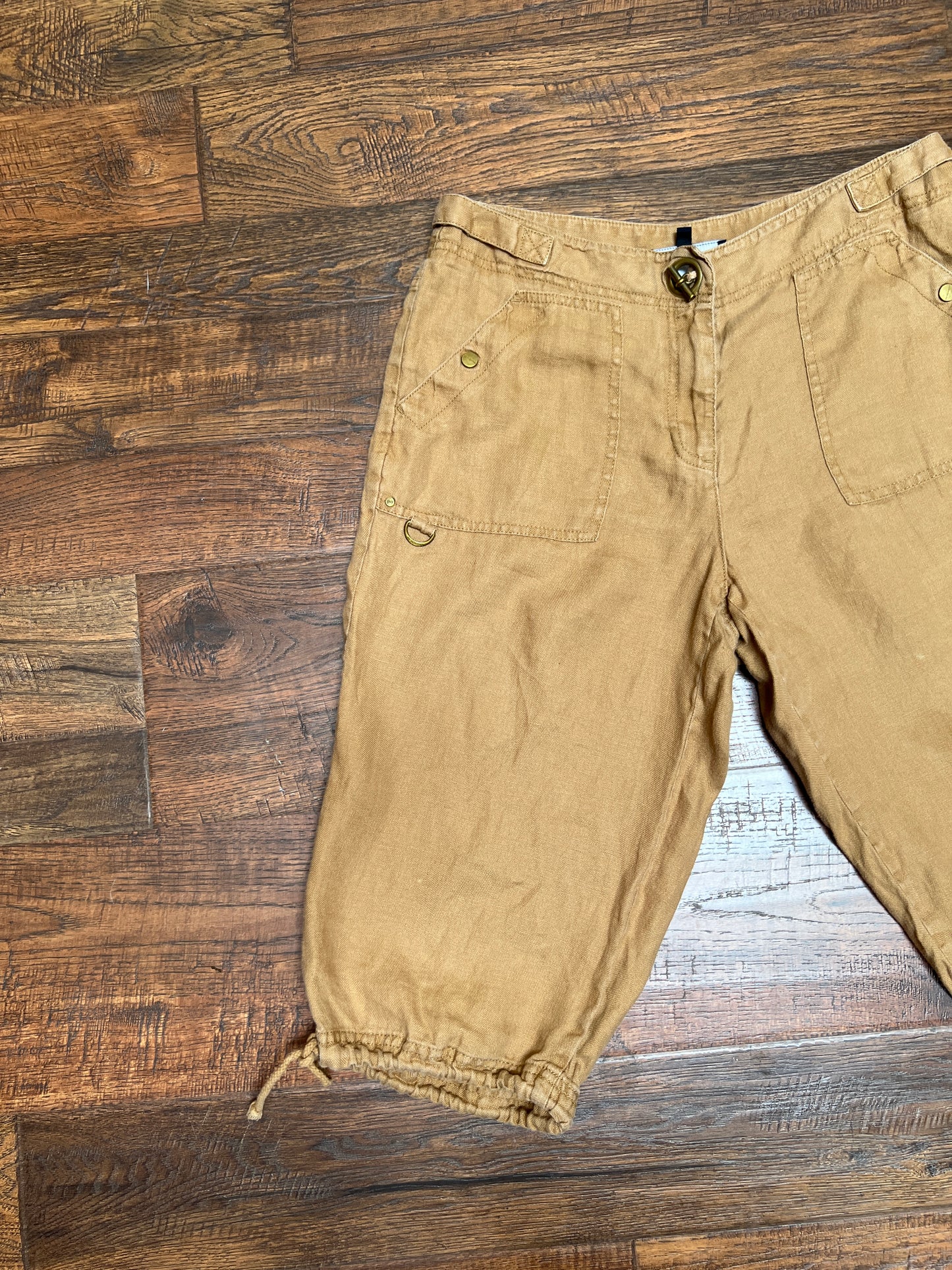 Clothing - Bermuda Cargo Shorts - Khaki - Medium - Jones New York