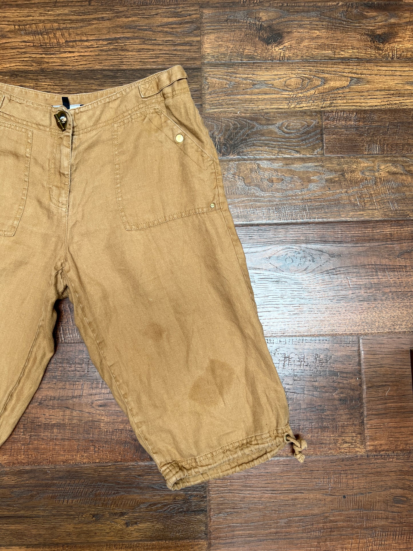 Clothing - Bermuda Cargo Shorts - Khaki - Medium - Jones New York