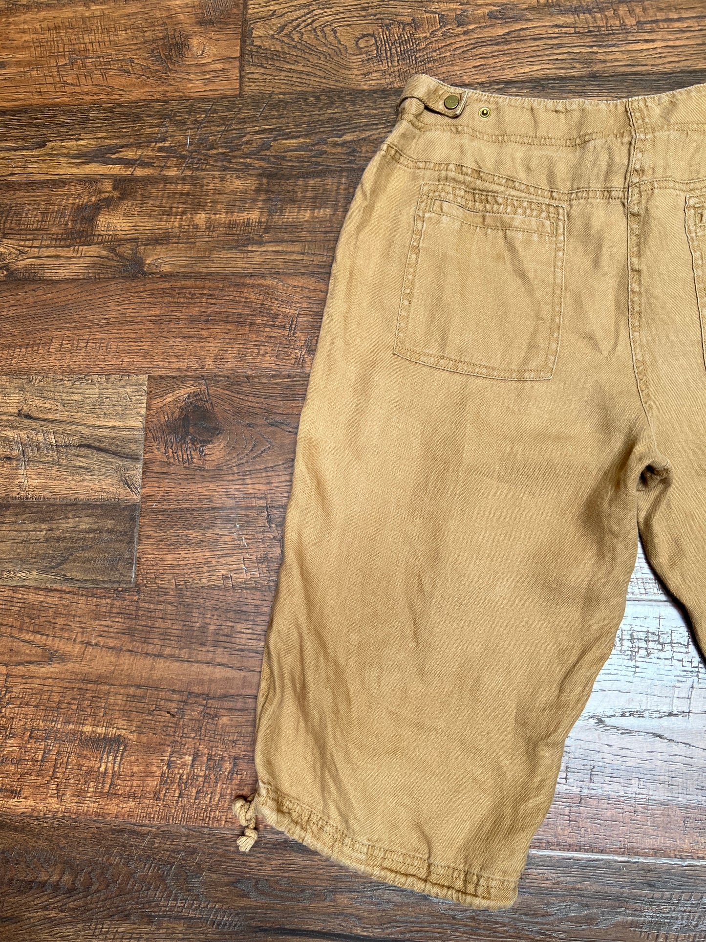 Clothing - Bermuda Cargo Shorts - Khaki - Medium - Jones New York
