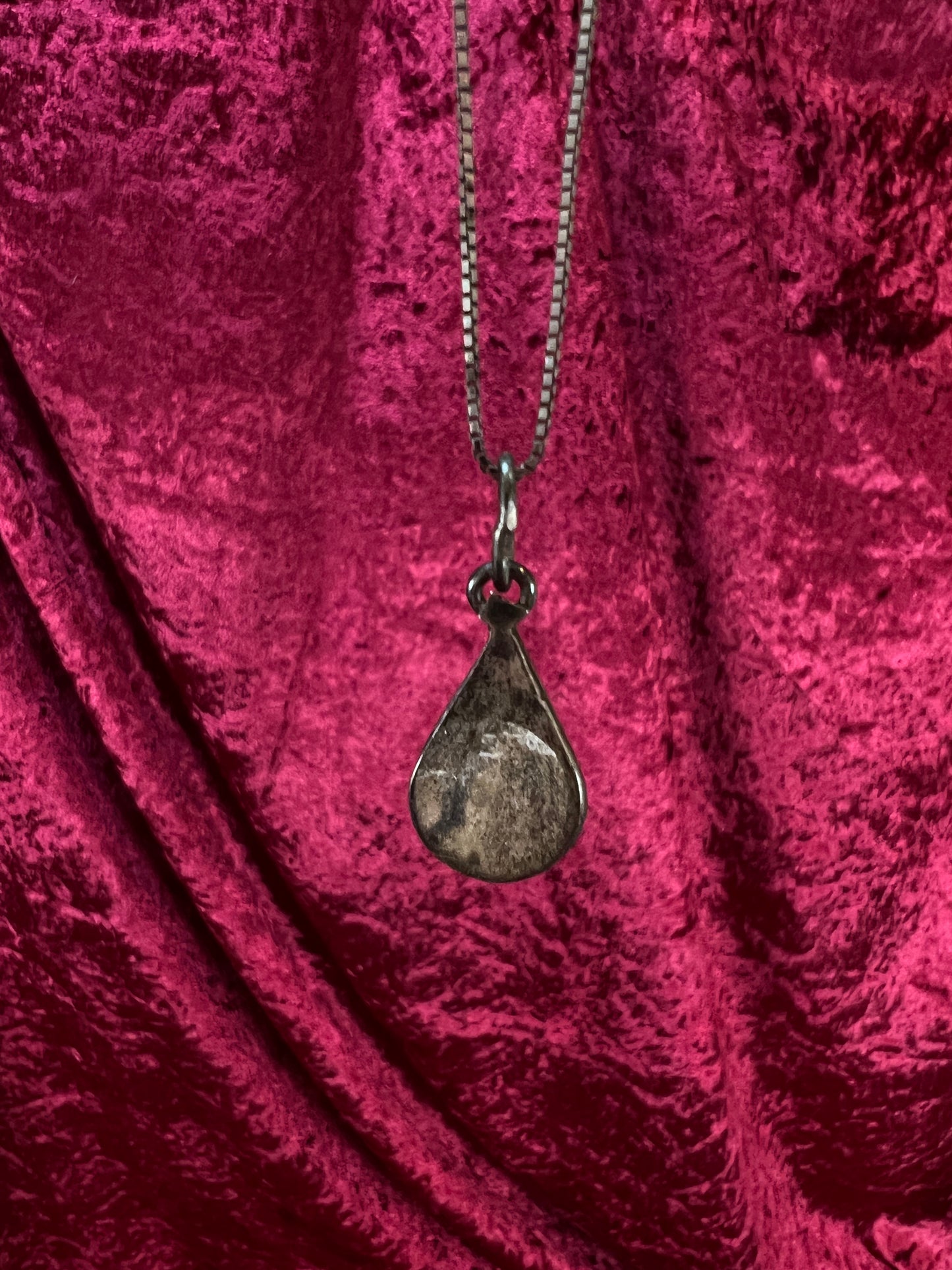 Vintage Mother of Pearl Necklace - Teardrop Pendant Modernist Design