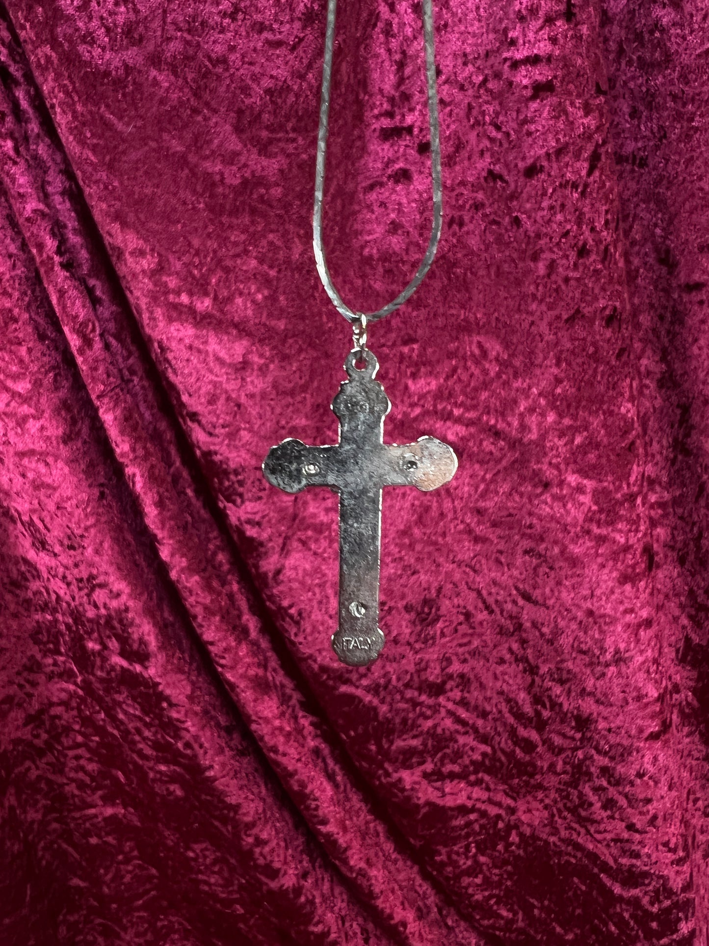 Vintage Silver Tone Necklace - Crucifix Cross Religious Pendant