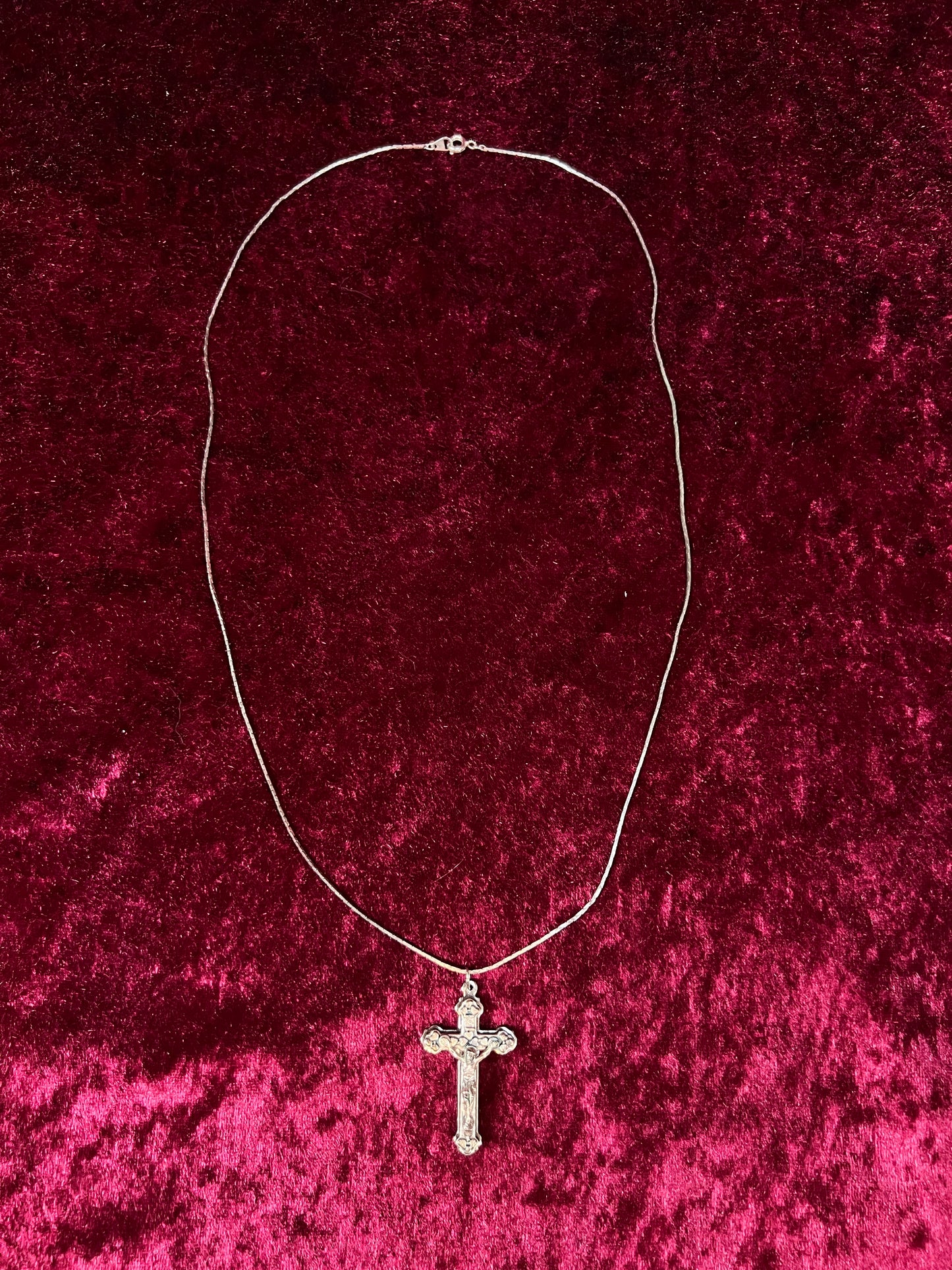 Vintage Silver Tone Necklace - Crucifix Cross Religious Pendant