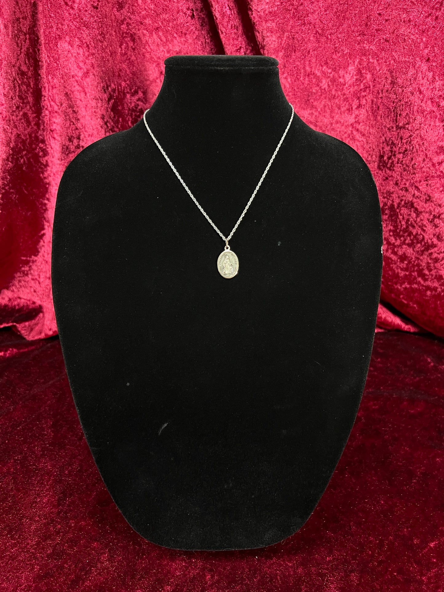 Vintage Silver Tone Pendant Necklace - Saint Francis Medal Religious Charm