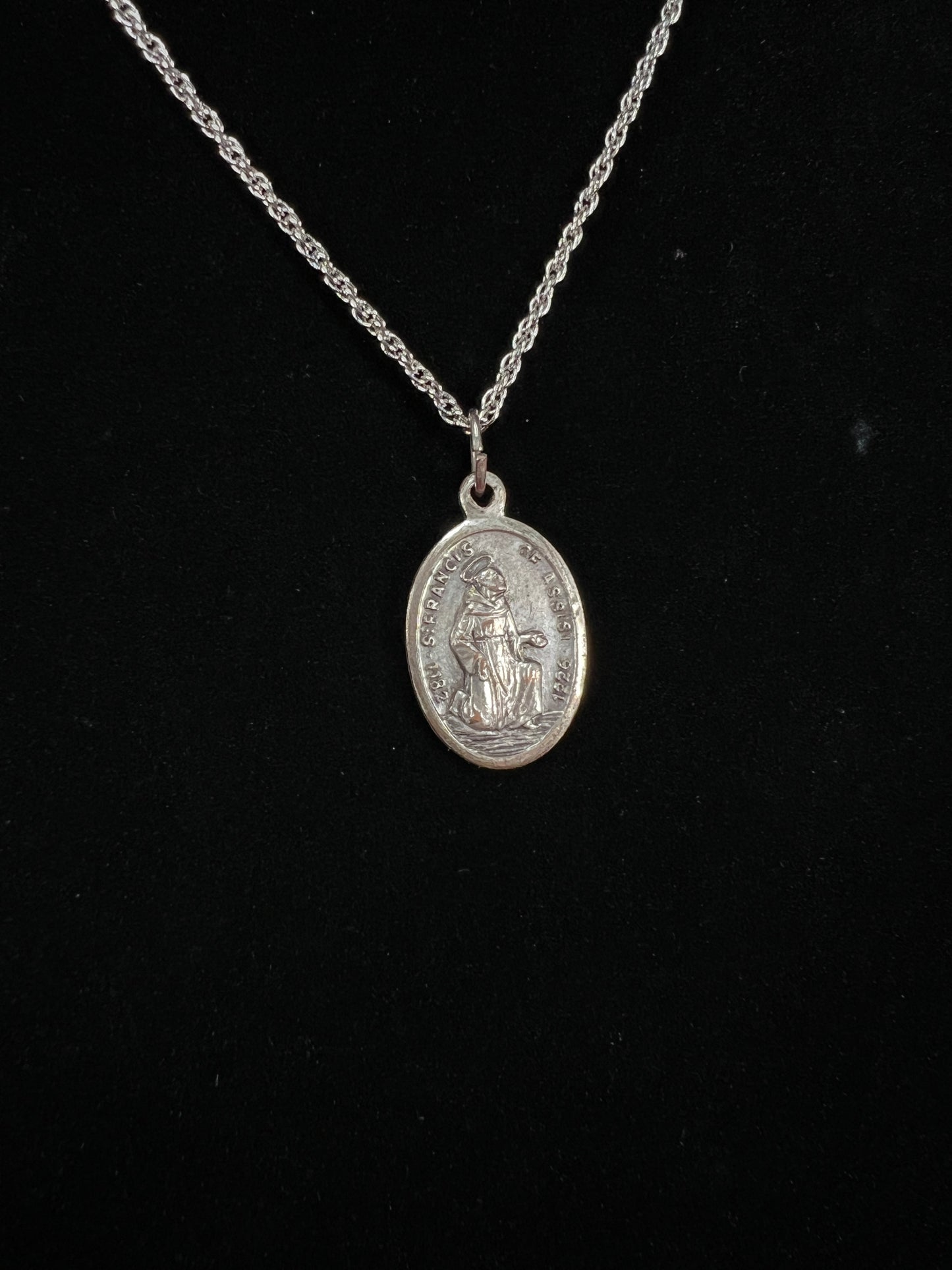 Vintage Silver Tone Pendant Necklace - Saint Francis Medal Religious Charm