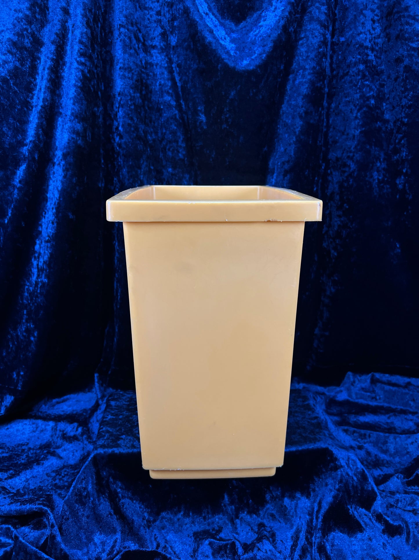 Vintage 1970s Plastic Wastebasket – Floral Panel FESCO USA Made