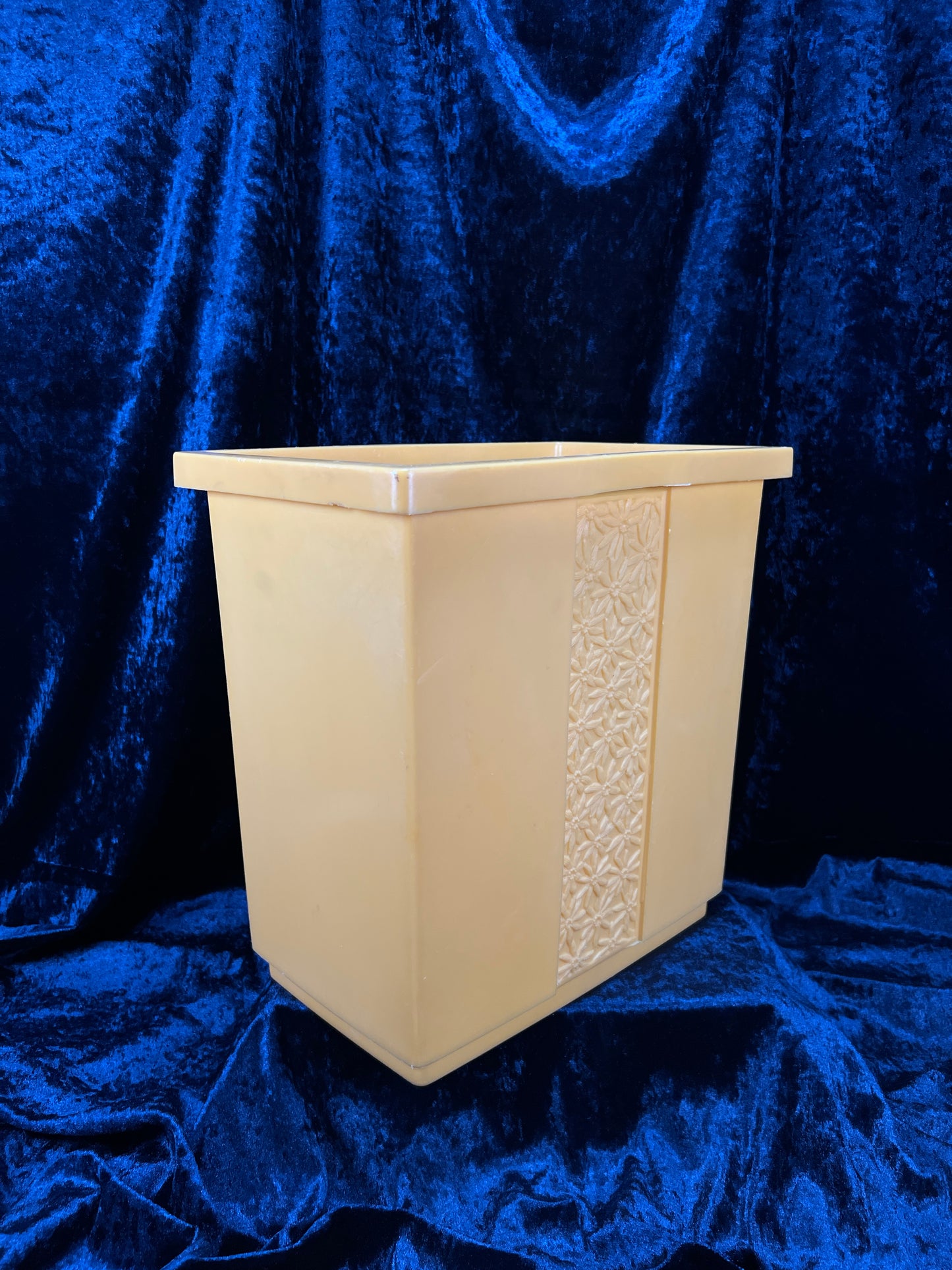Vintage 1970s Plastic Wastebasket – Floral Panel FESCO USA Made