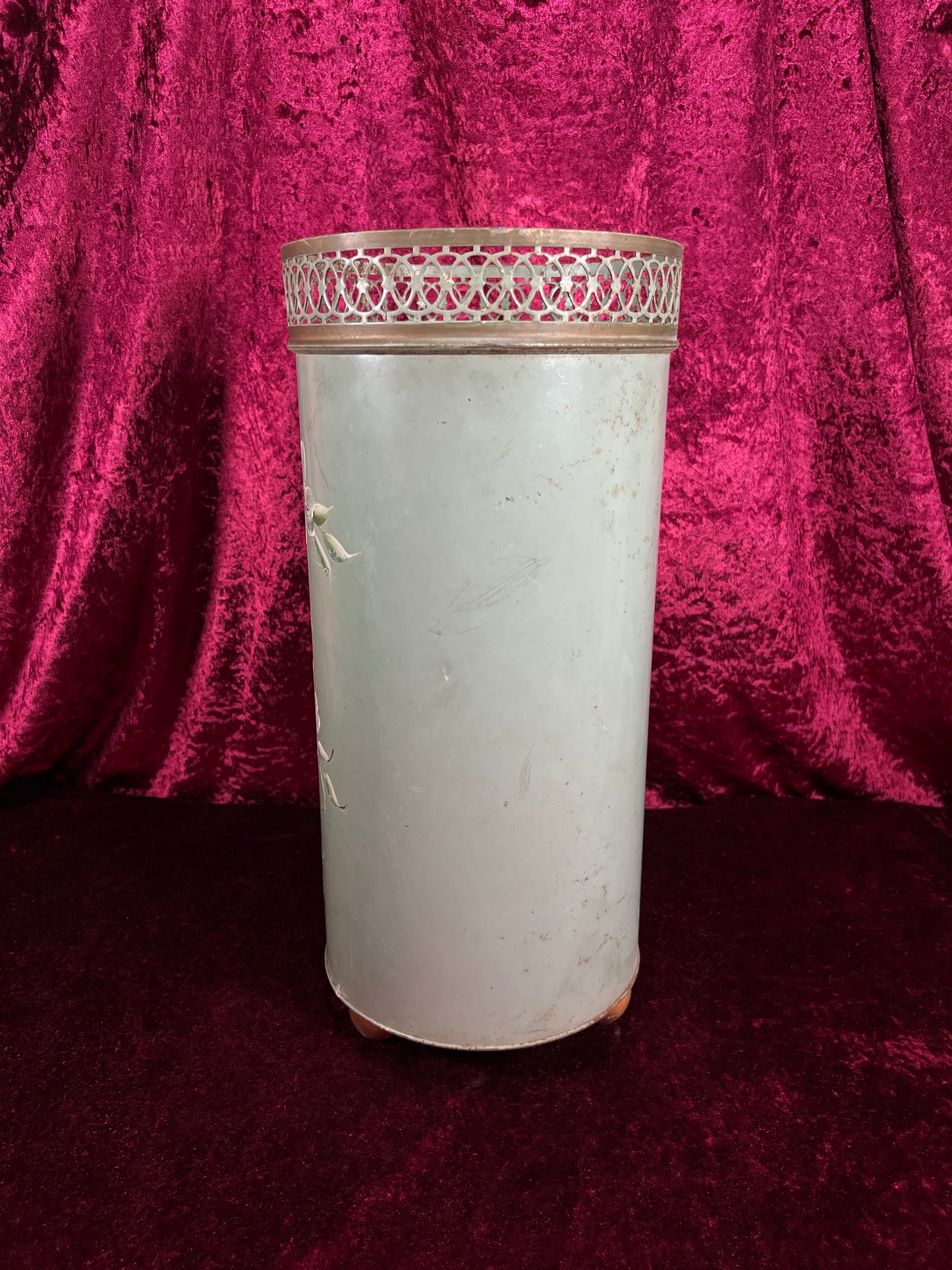Vintage Plymouth Tole Metal Umbrella Stand – Hand Painted Toleware Daisies with Ball Feet