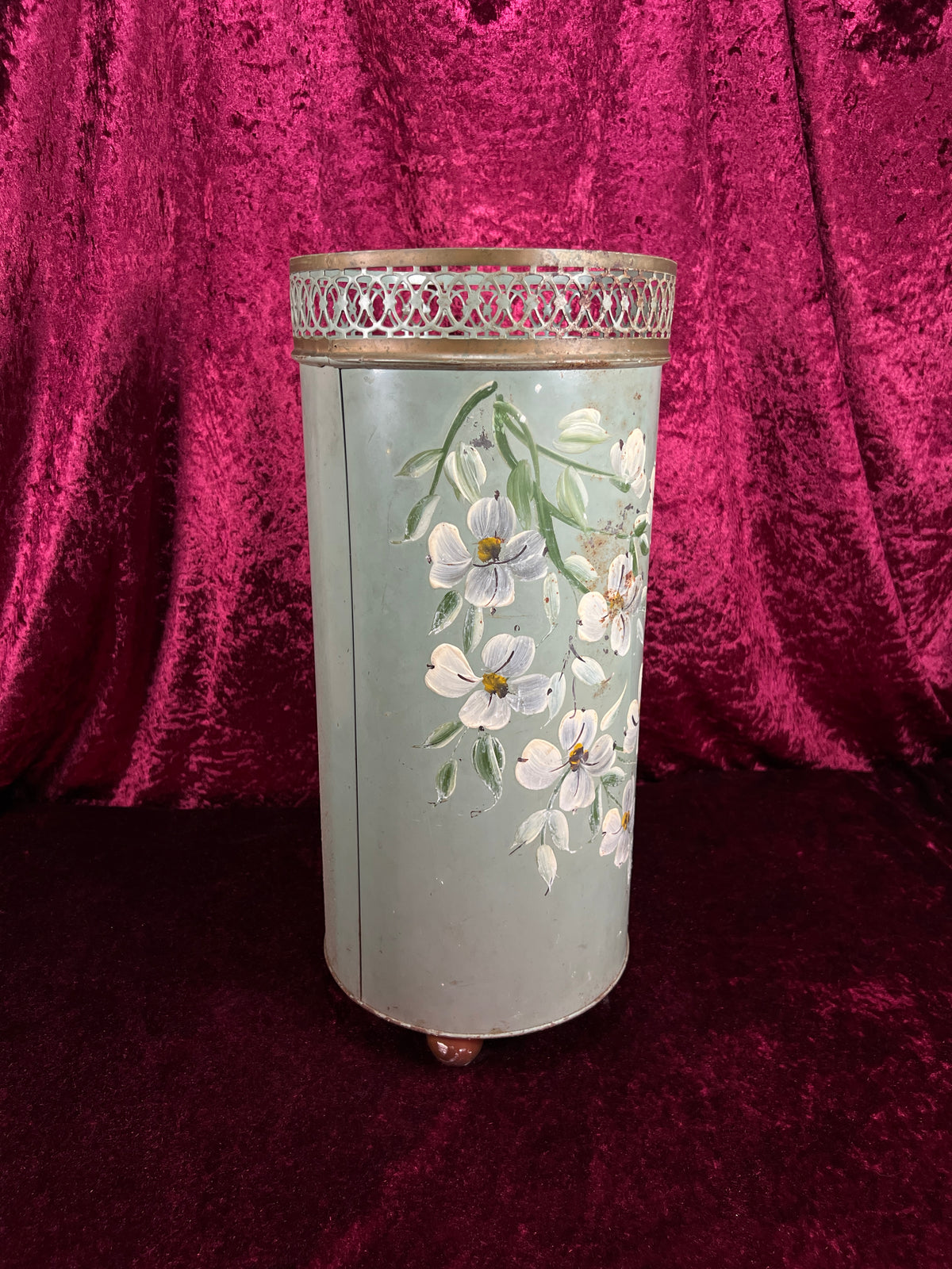Vintage Plymouth Tole Metal Umbrella Stand – Hand Painted Toleware Daisies with Ball Feet