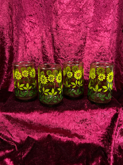 Vintage 1970s Juice Glasses Set– Avocado Green Daisy Floral Pattern - Libbey Glass Company