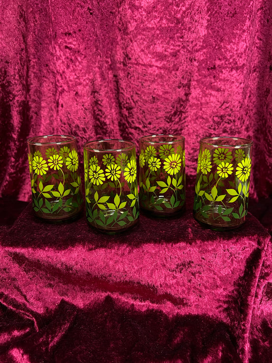Vintage 1970s Juice Glasses Set– Avocado Green Daisy Floral Pattern - Libbey Glass Company