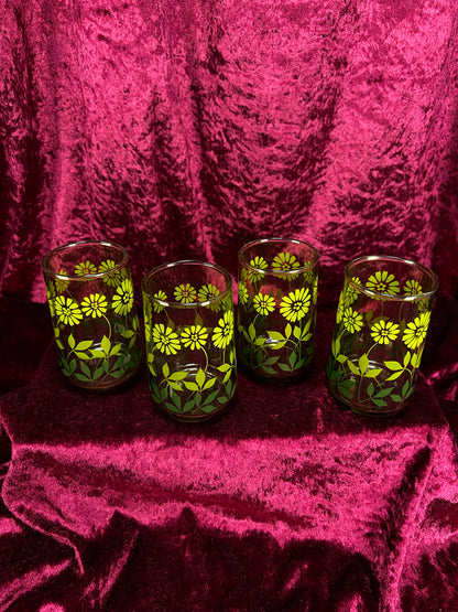 Vintage 1970s Juice Glasses Set– Avocado Green Daisy Floral Pattern - Libbey Glass Company