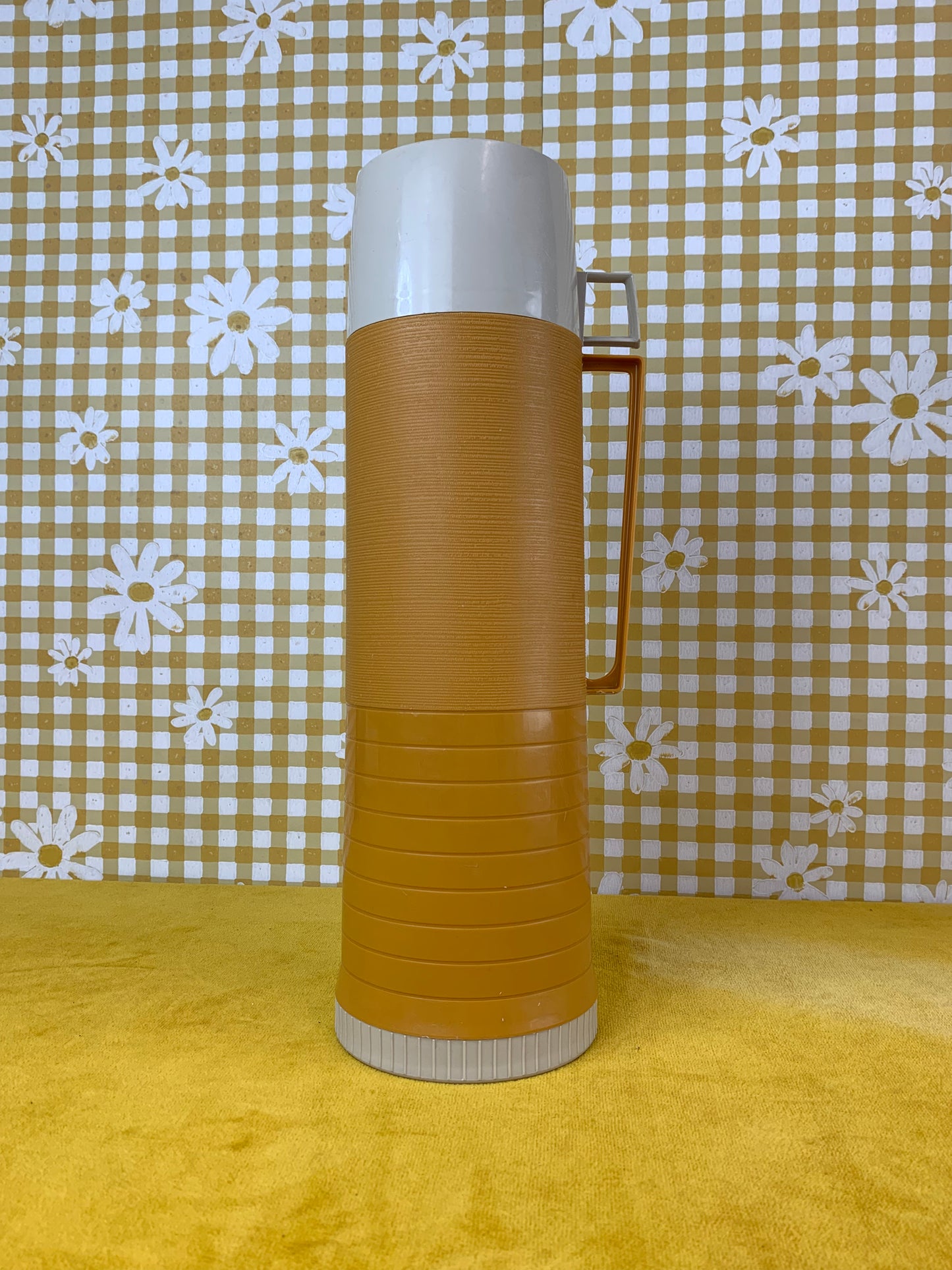 King-Seeley Thermos - Pint Size - Mustard Yellow