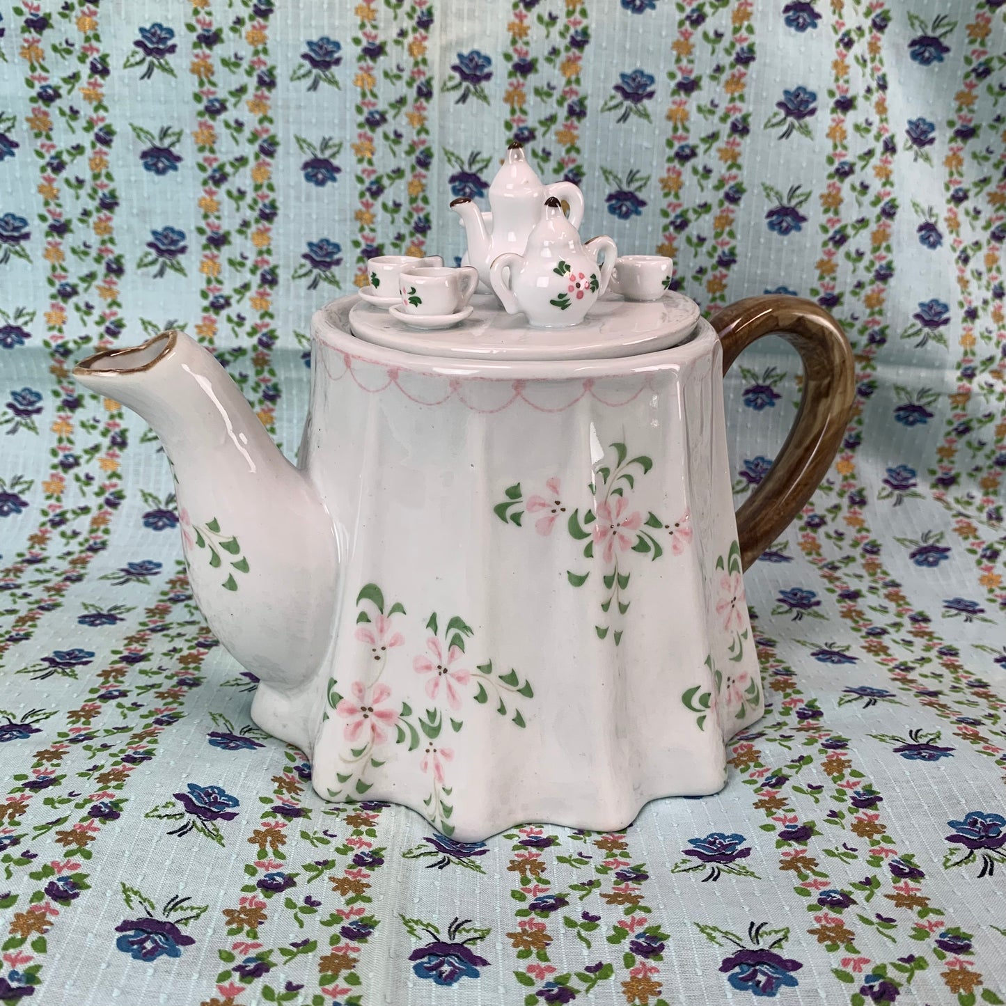 Vintage Seymour Mann Ceramic Floral Tea Party Teapot