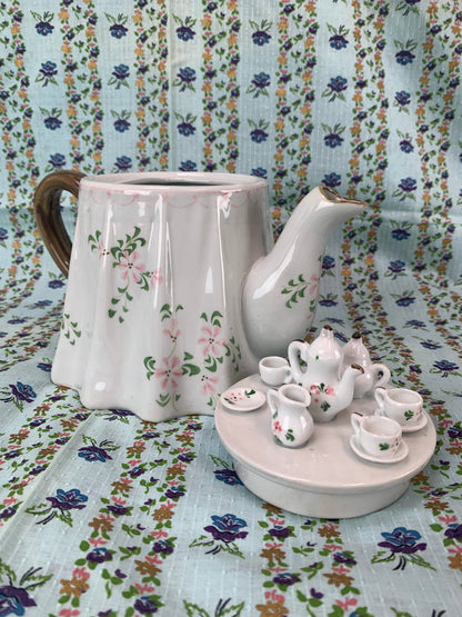 Vintage Seymour Mann Ceramic Floral Tea Party Teapot